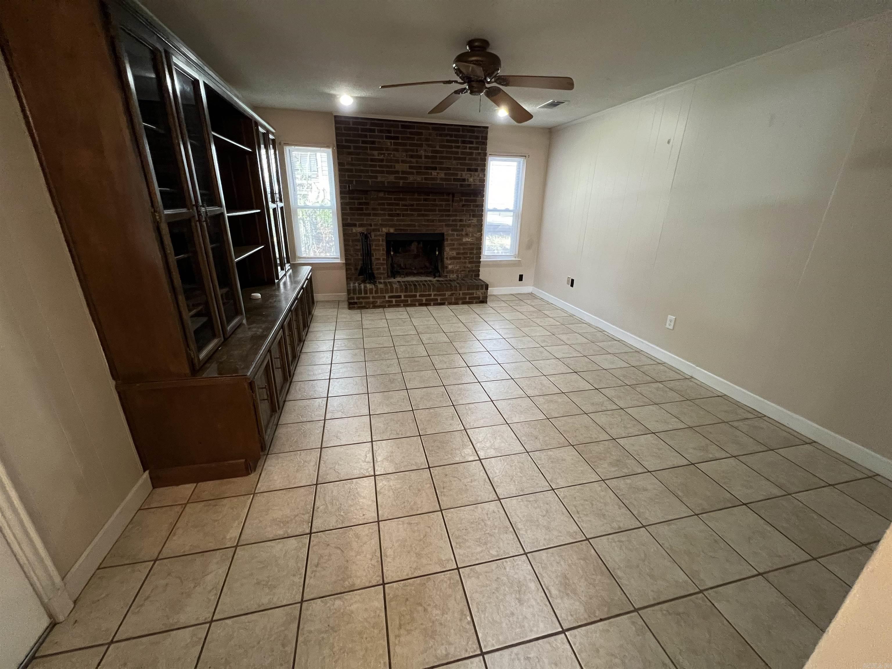 8303  Pennwood  Sherwood, AR