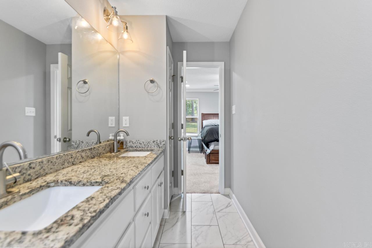 511 S Shady Lane  Benton, AR