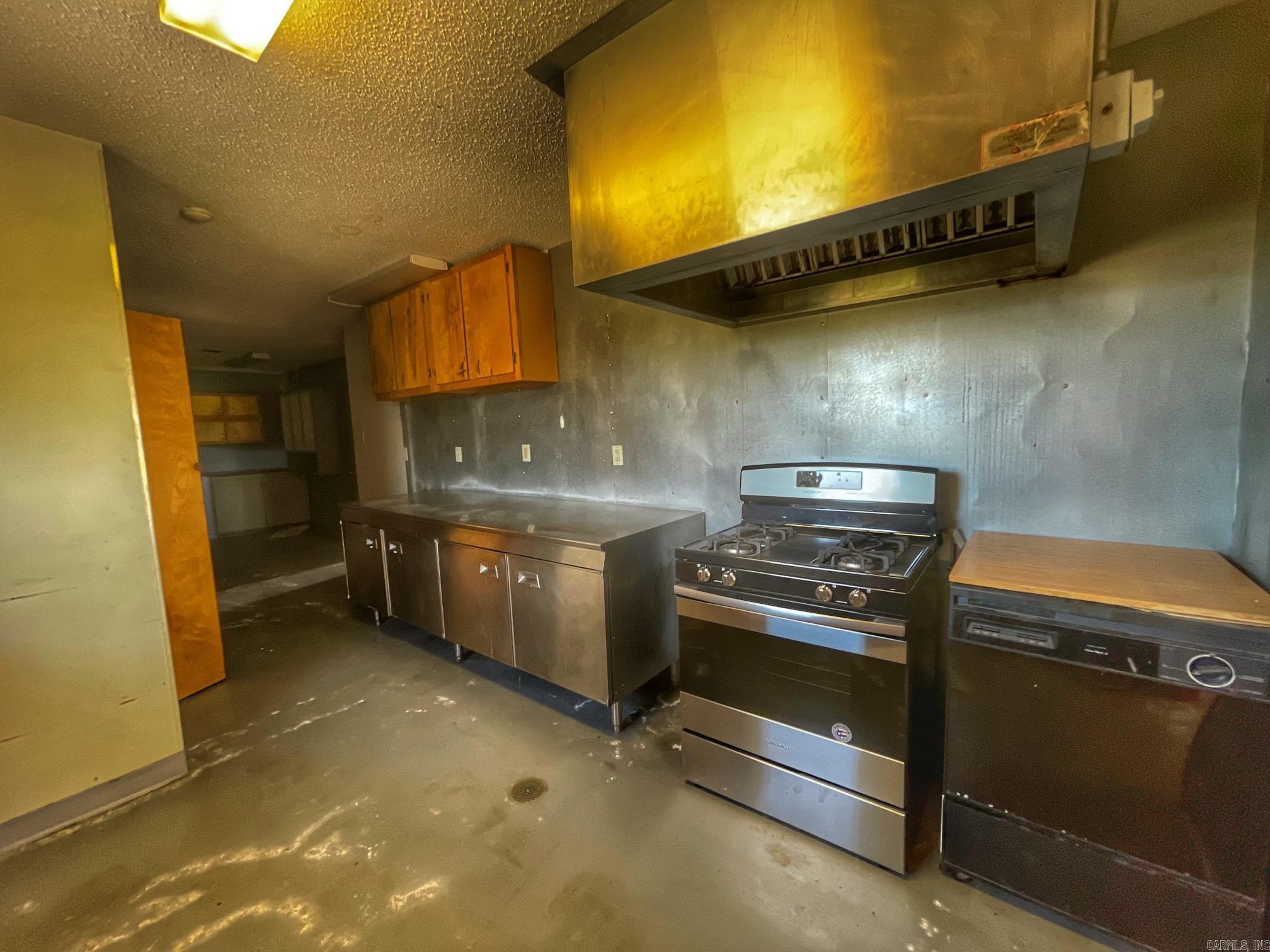 660  Pine Ridge  Pottsville, AR