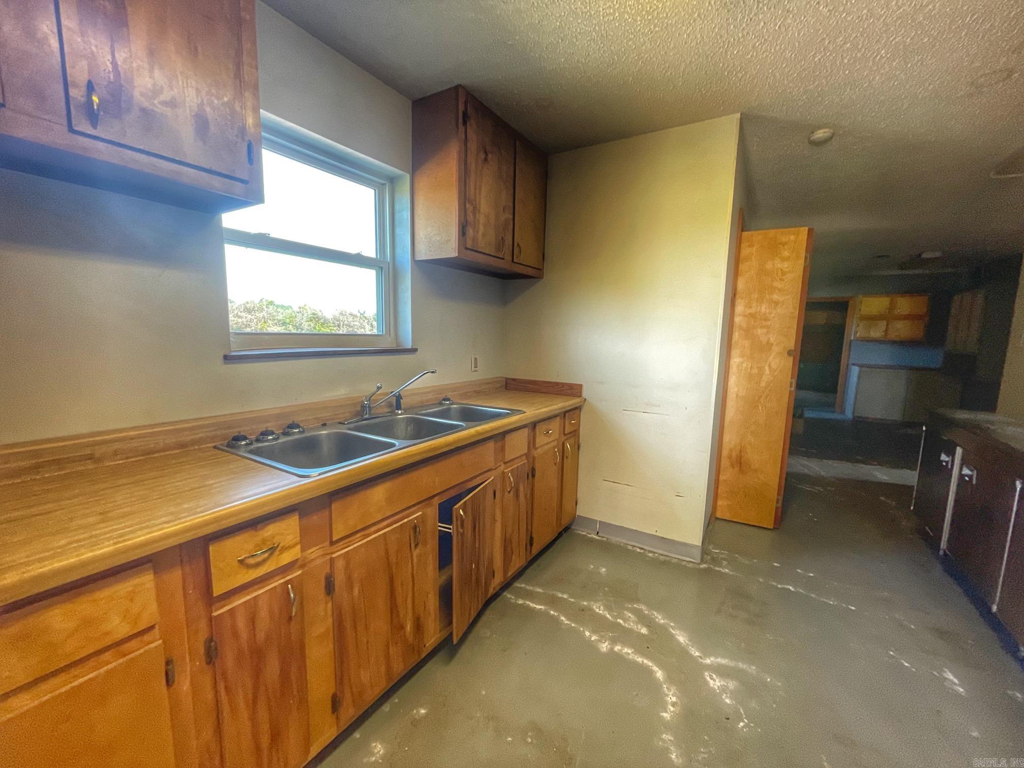 660  Pine Ridge  Pottsville, AR