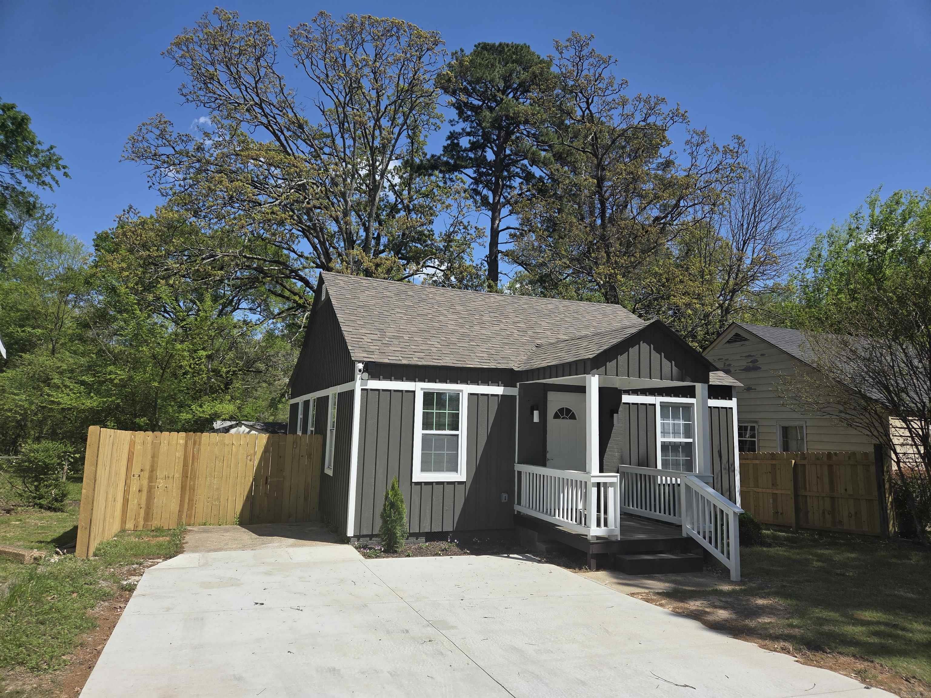 4518 W 25th  Little Rock, AR
