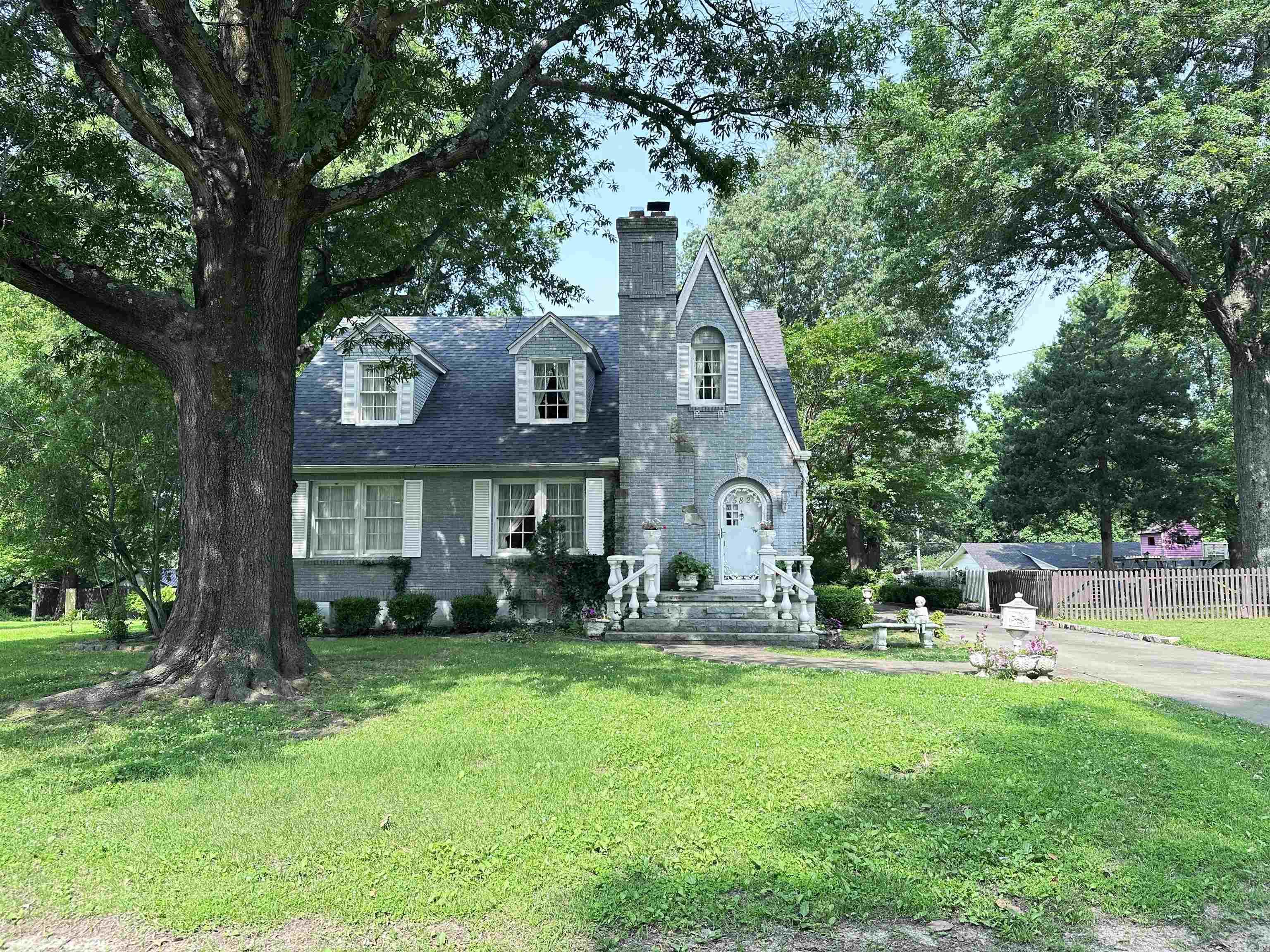 582 N Fourth  Piggott, AR