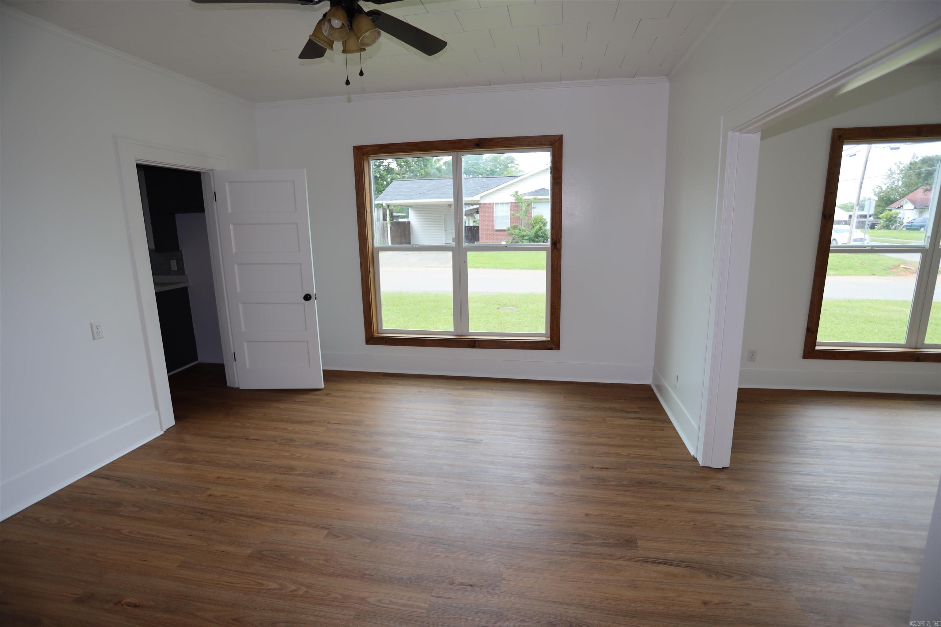 203 W Central  Warren, AR