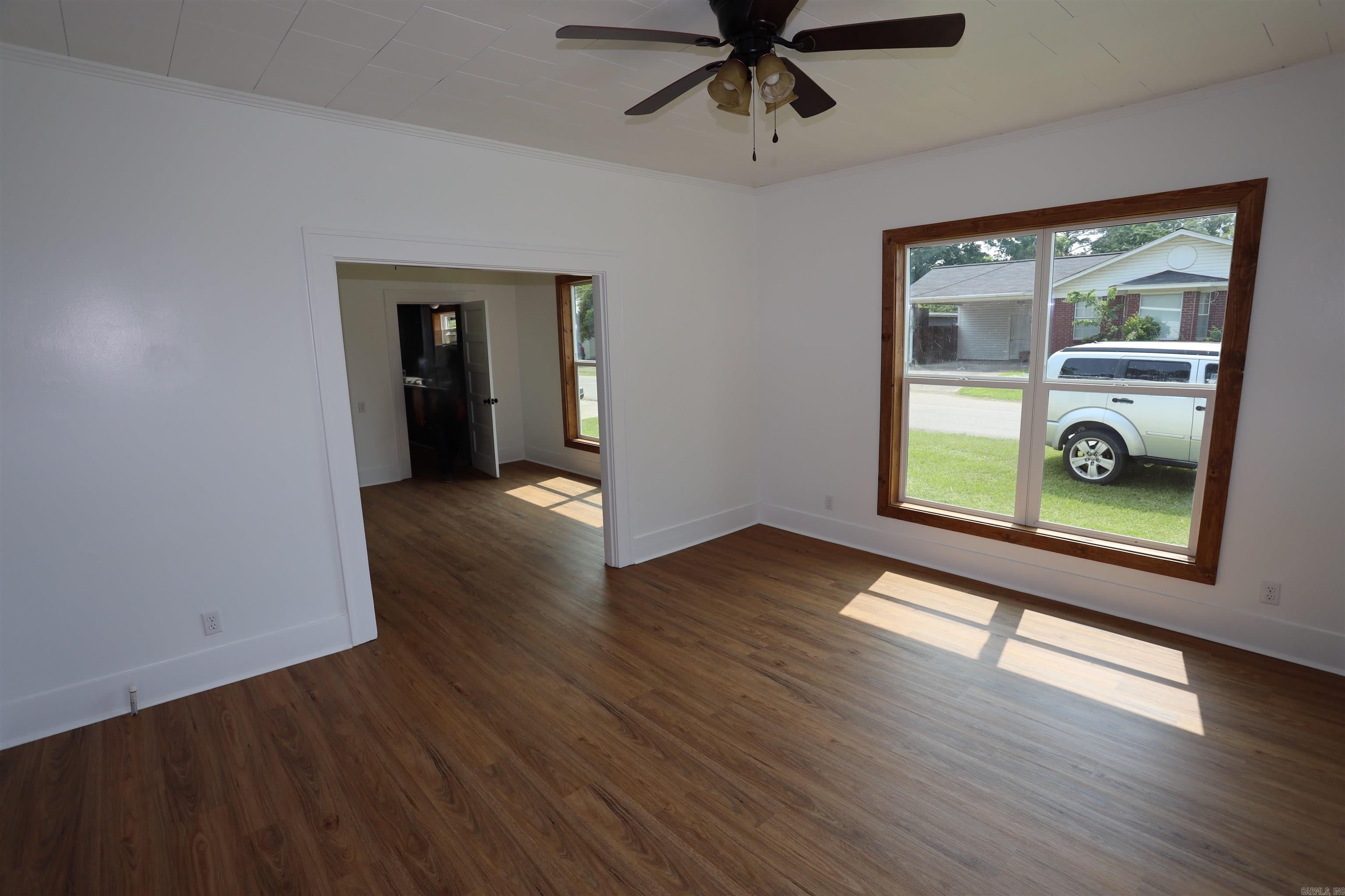 203 W Central  Warren, AR