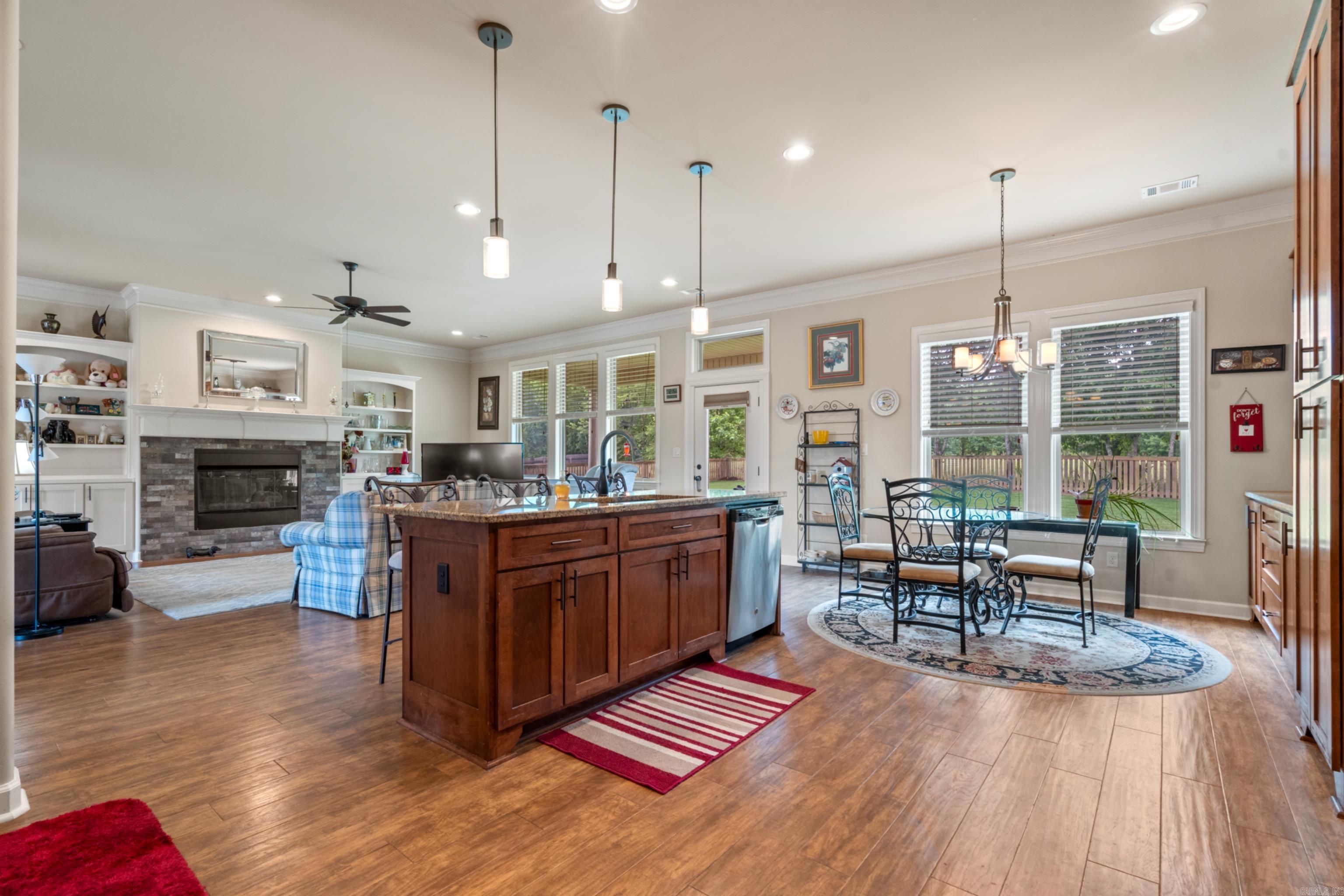 155  Glencairn  Hot Springs, AR