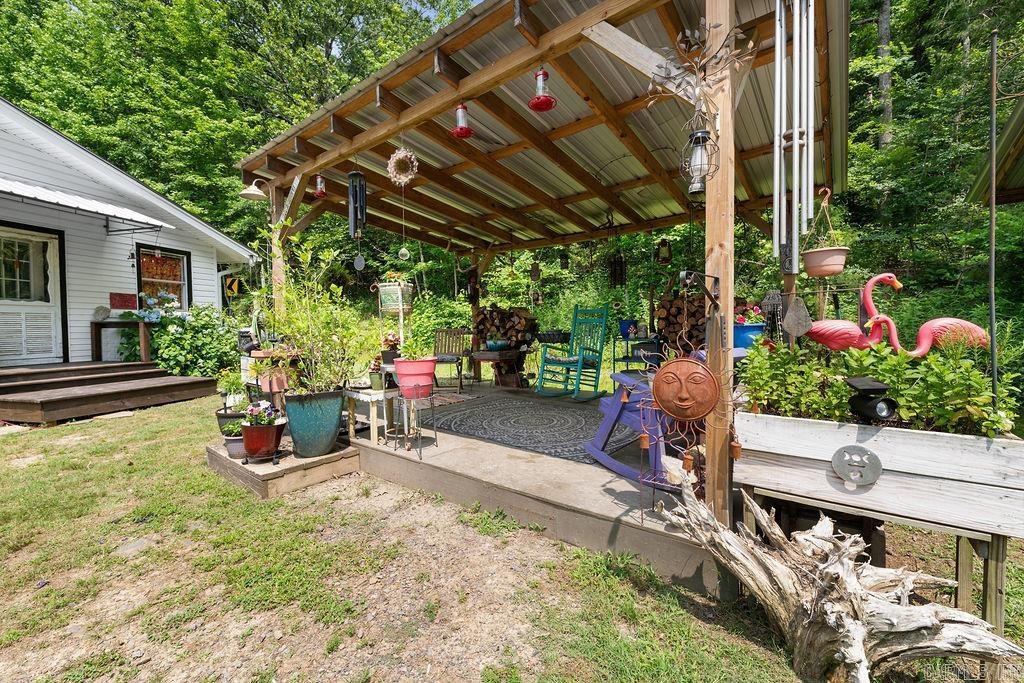 3848  Highway 95  Clinton, AR