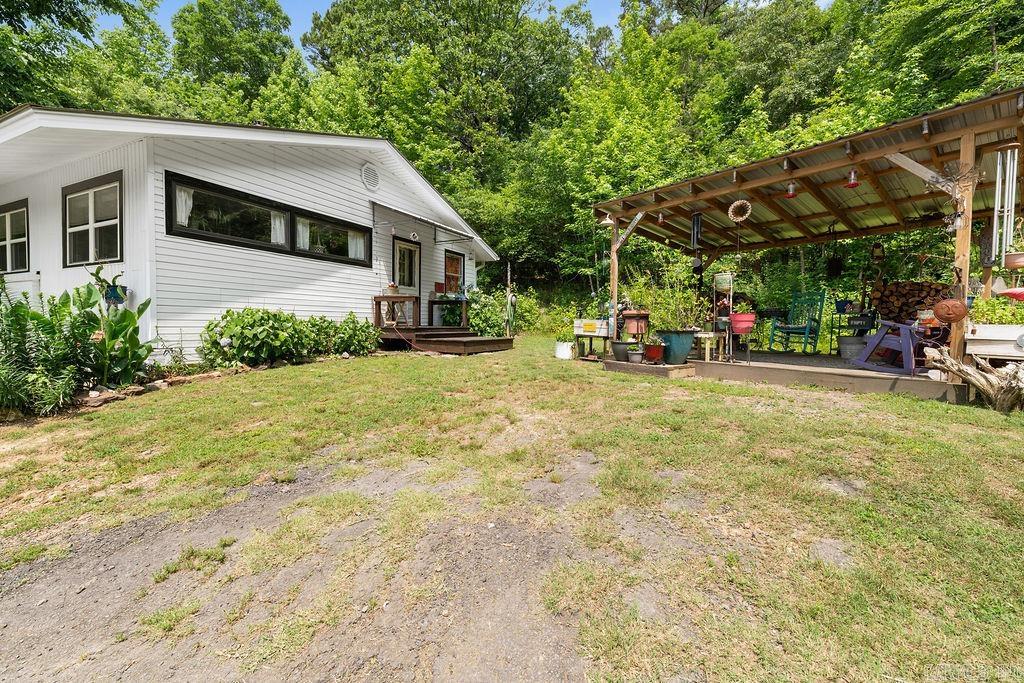 3848  Highway 95  Clinton, AR