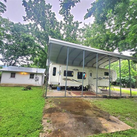 109 N Union  Mountain View, AR