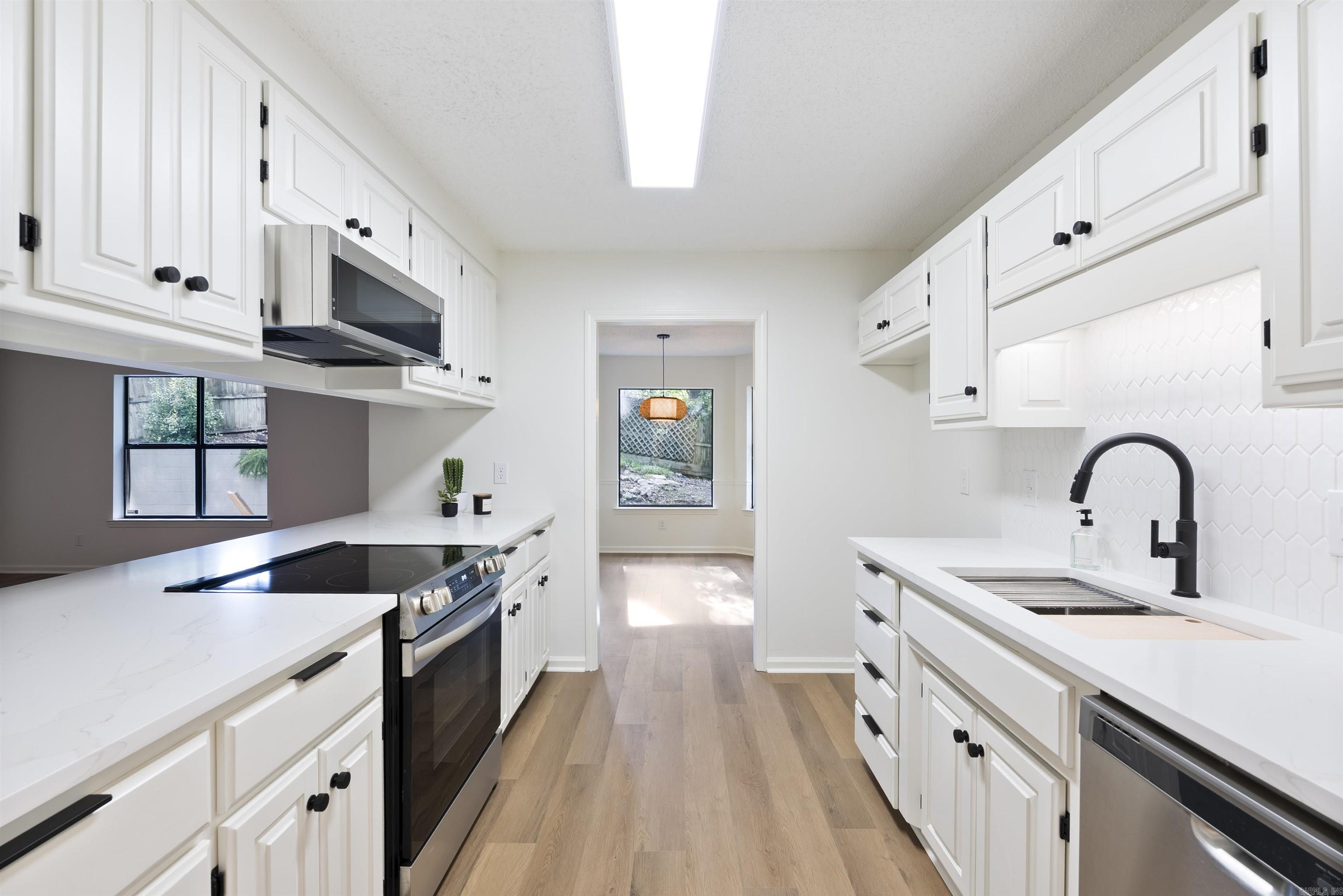 2215  Hickorynut  Little Rock, AR