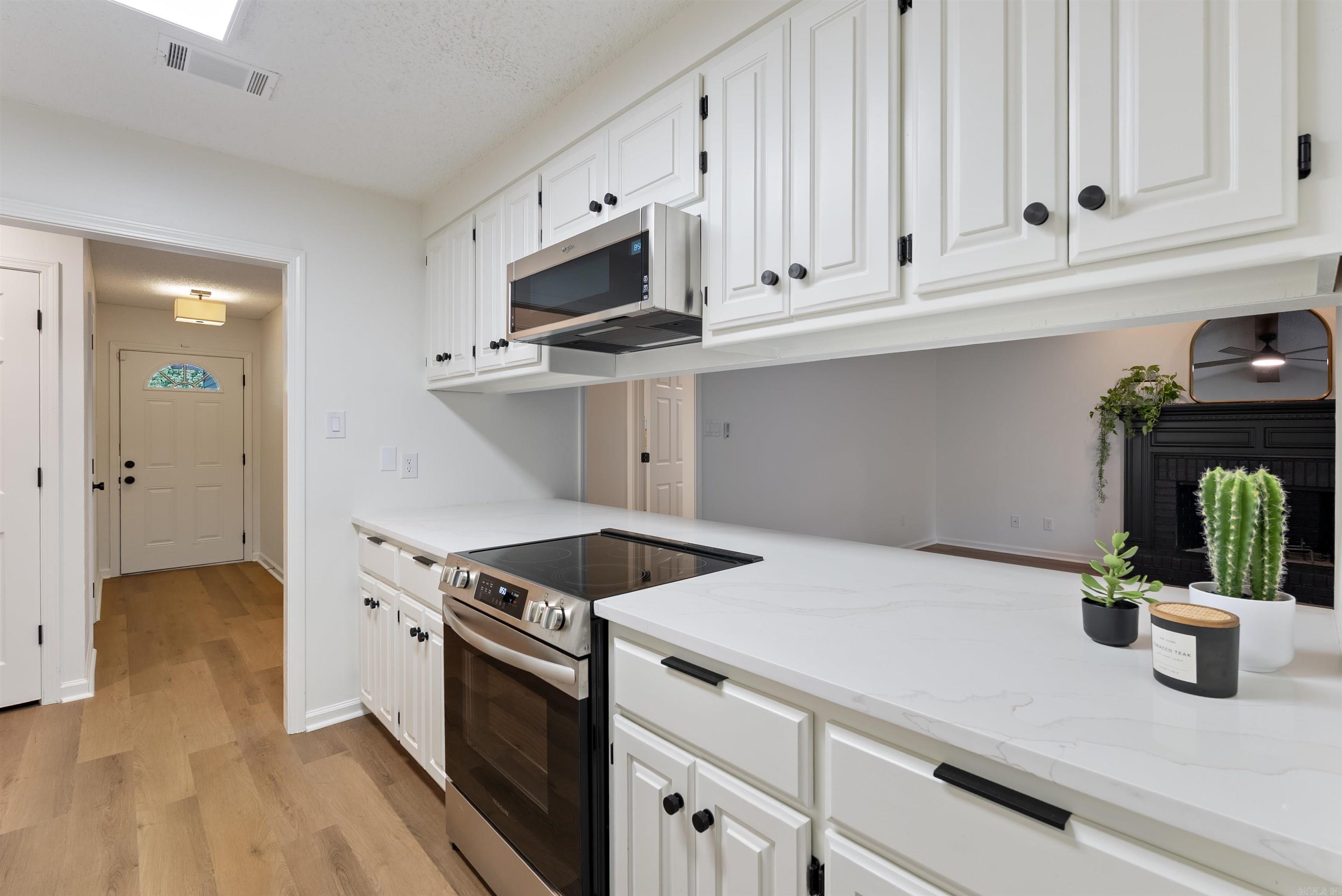 2215  Hickorynut  Little Rock, AR