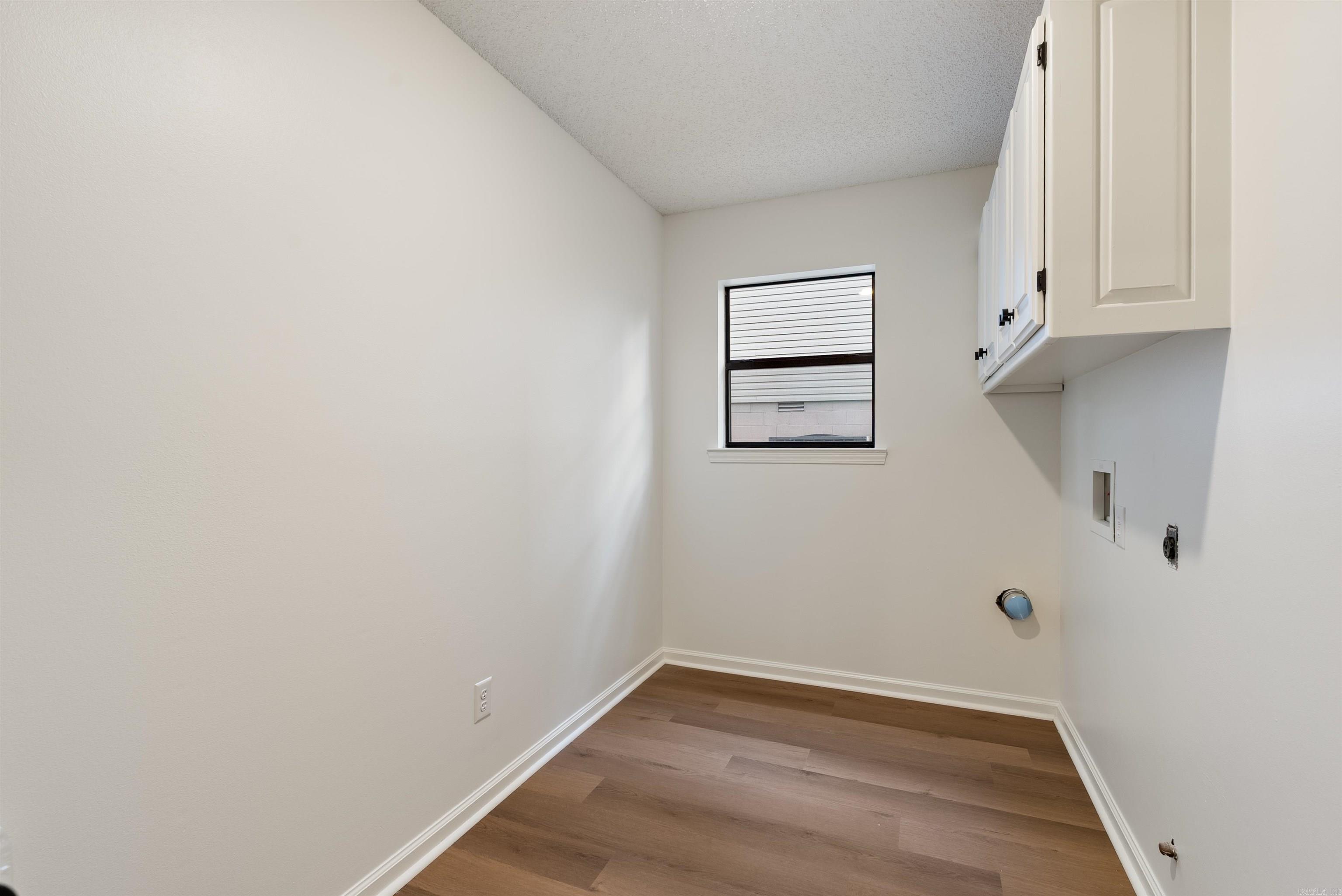 2215  Hickorynut  Little Rock, AR