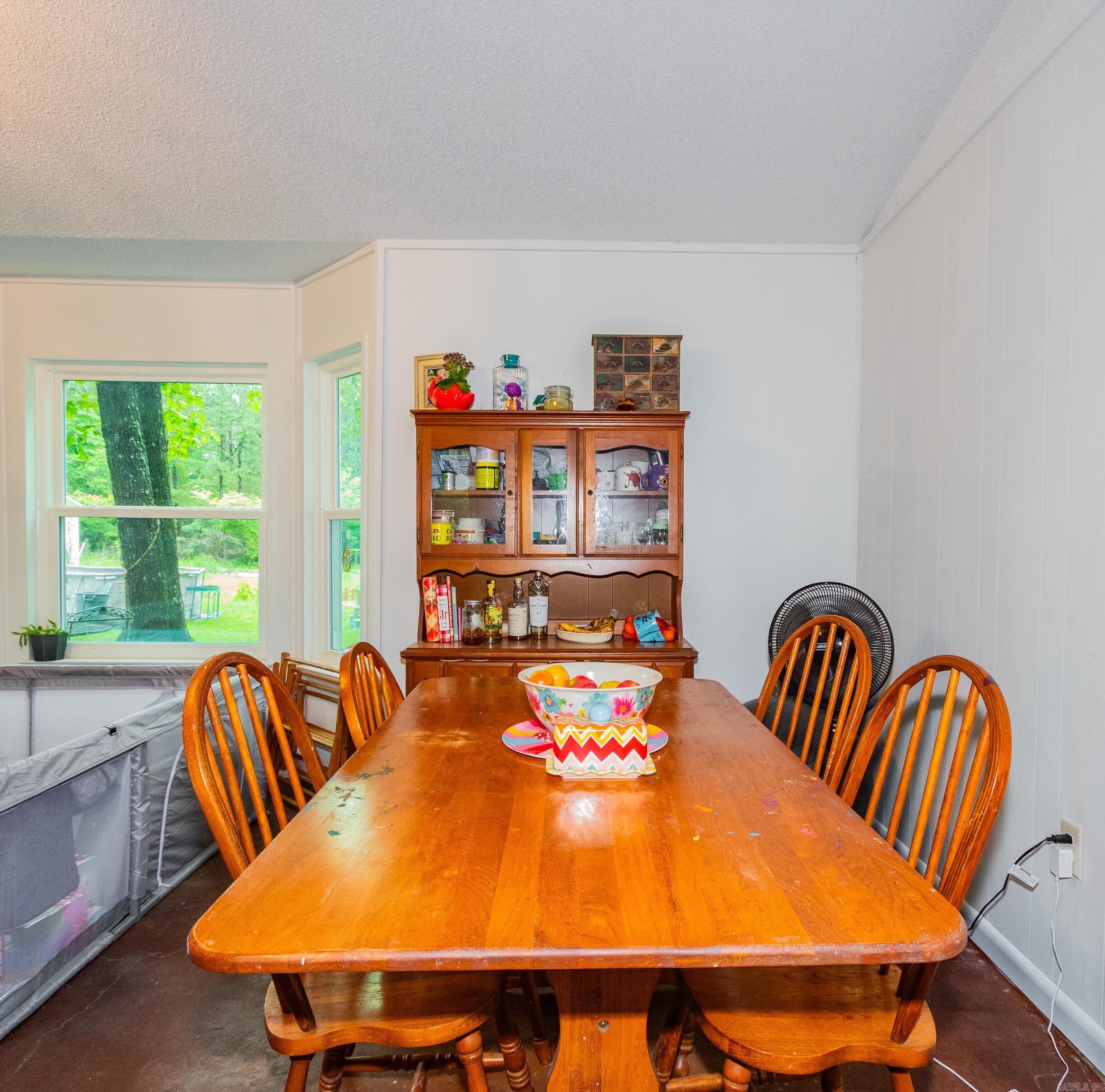 8422  Robinwood Dr  Mabelvale, AR
