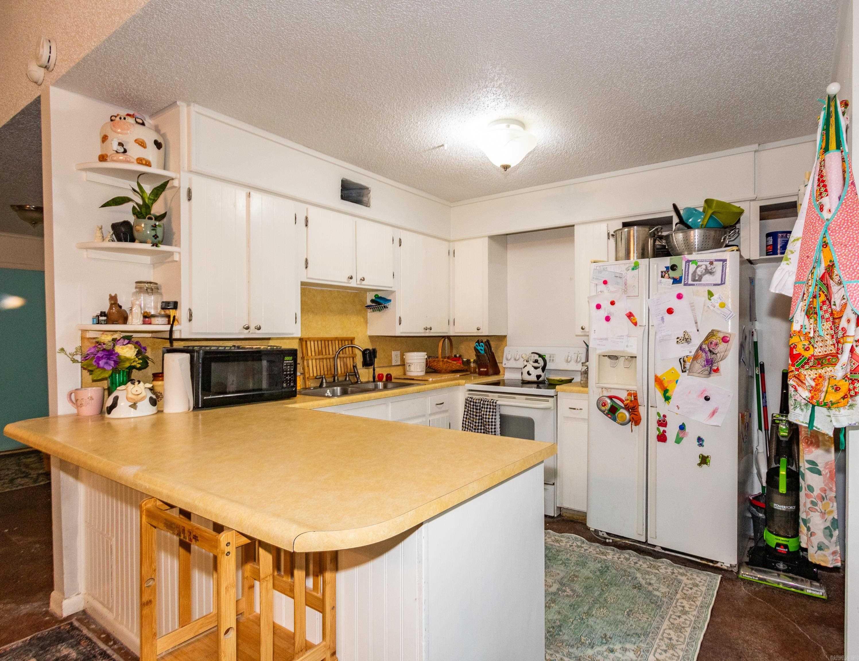 8422  Robinwood Dr  Mabelvale, AR