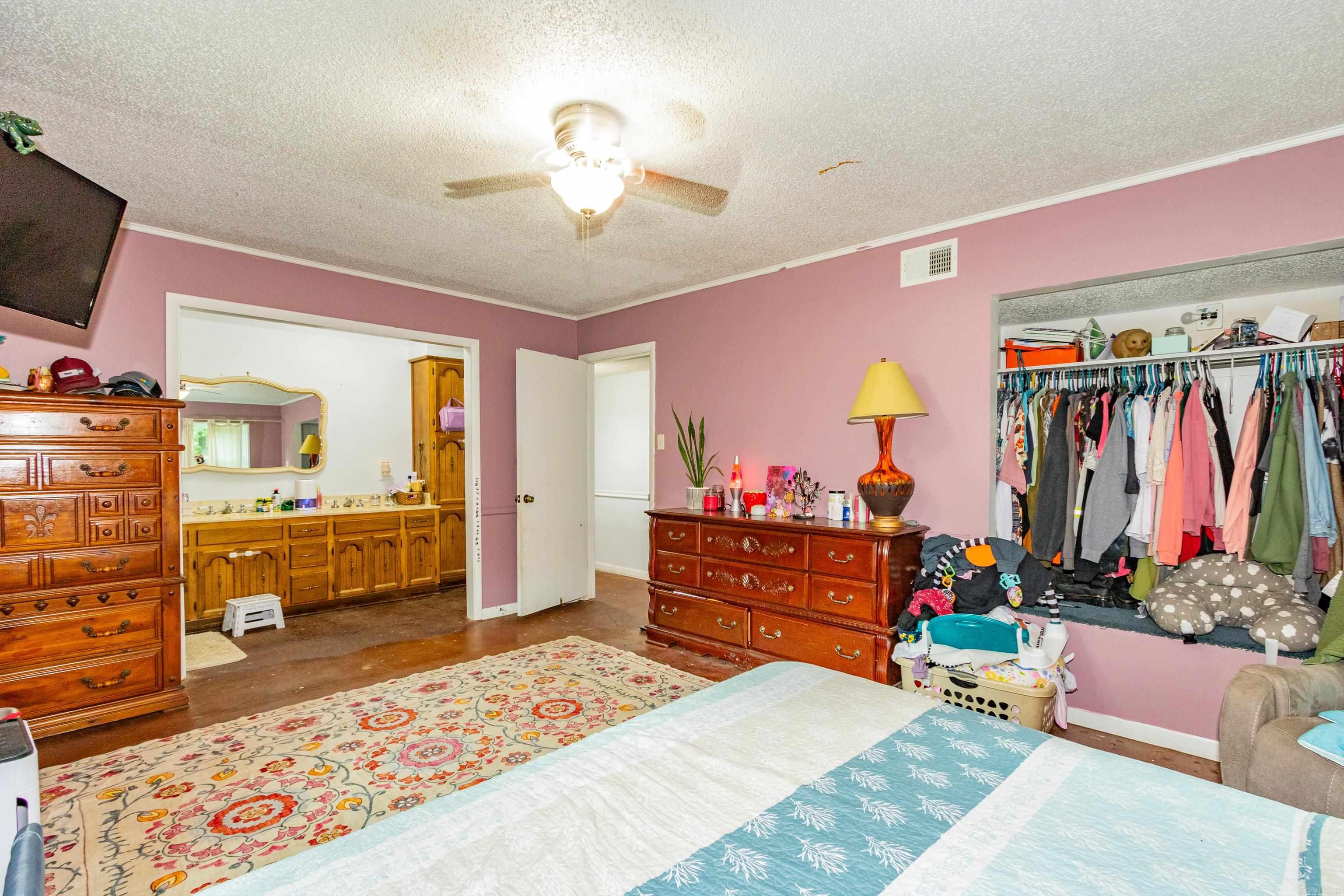 8422  Robinwood Dr  Mabelvale, AR
