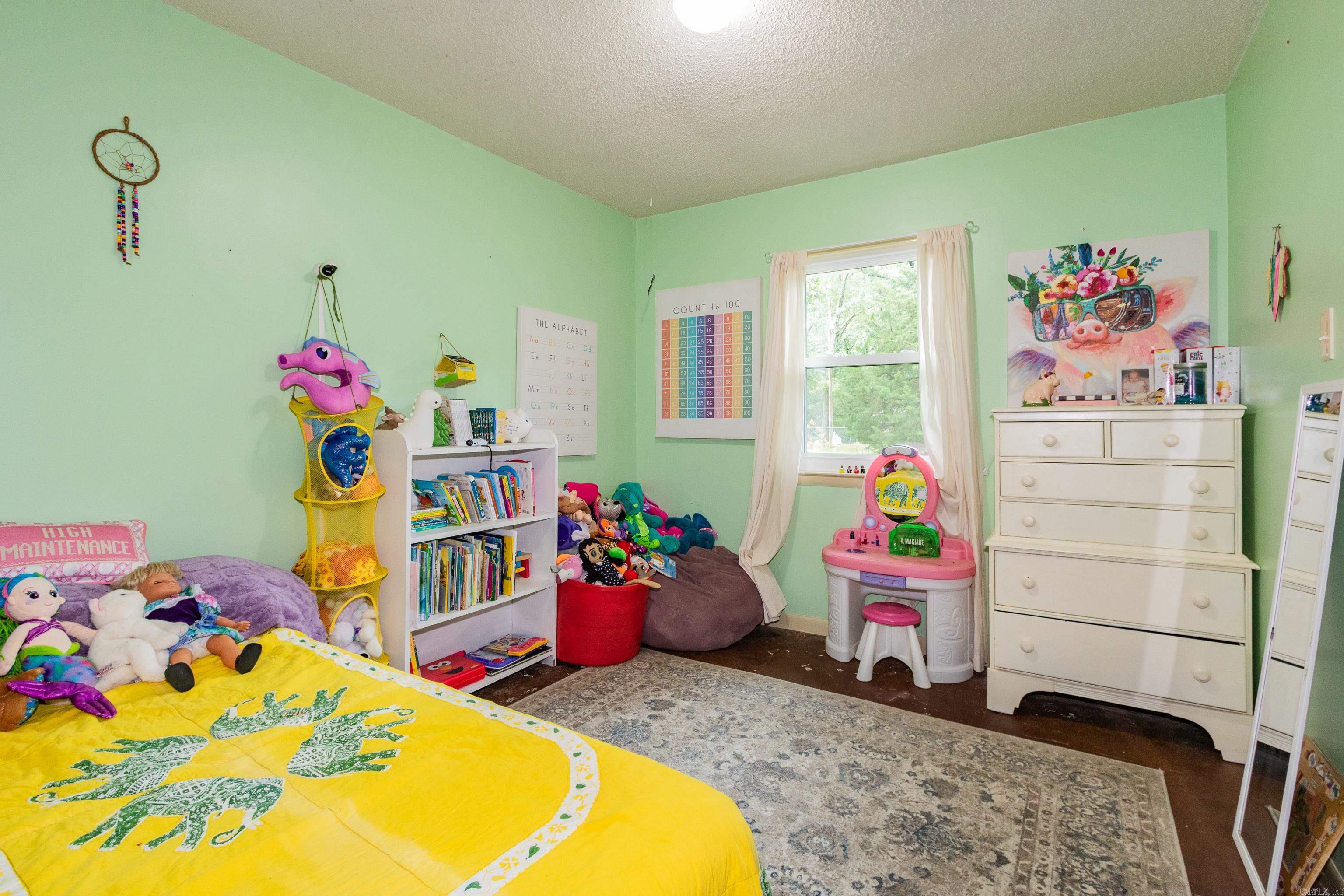 8422  Robinwood Dr  Mabelvale, AR