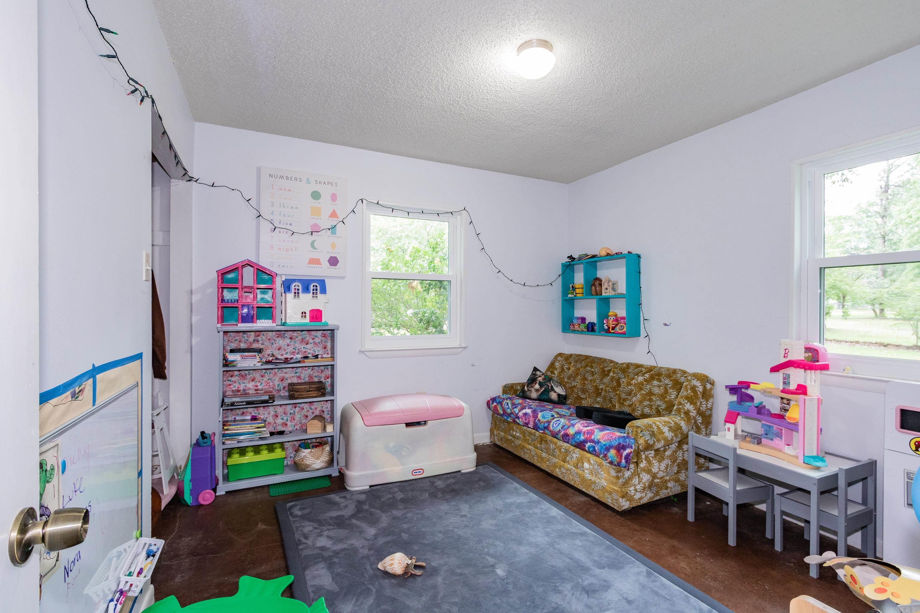 8422  Robinwood Dr  Mabelvale, AR