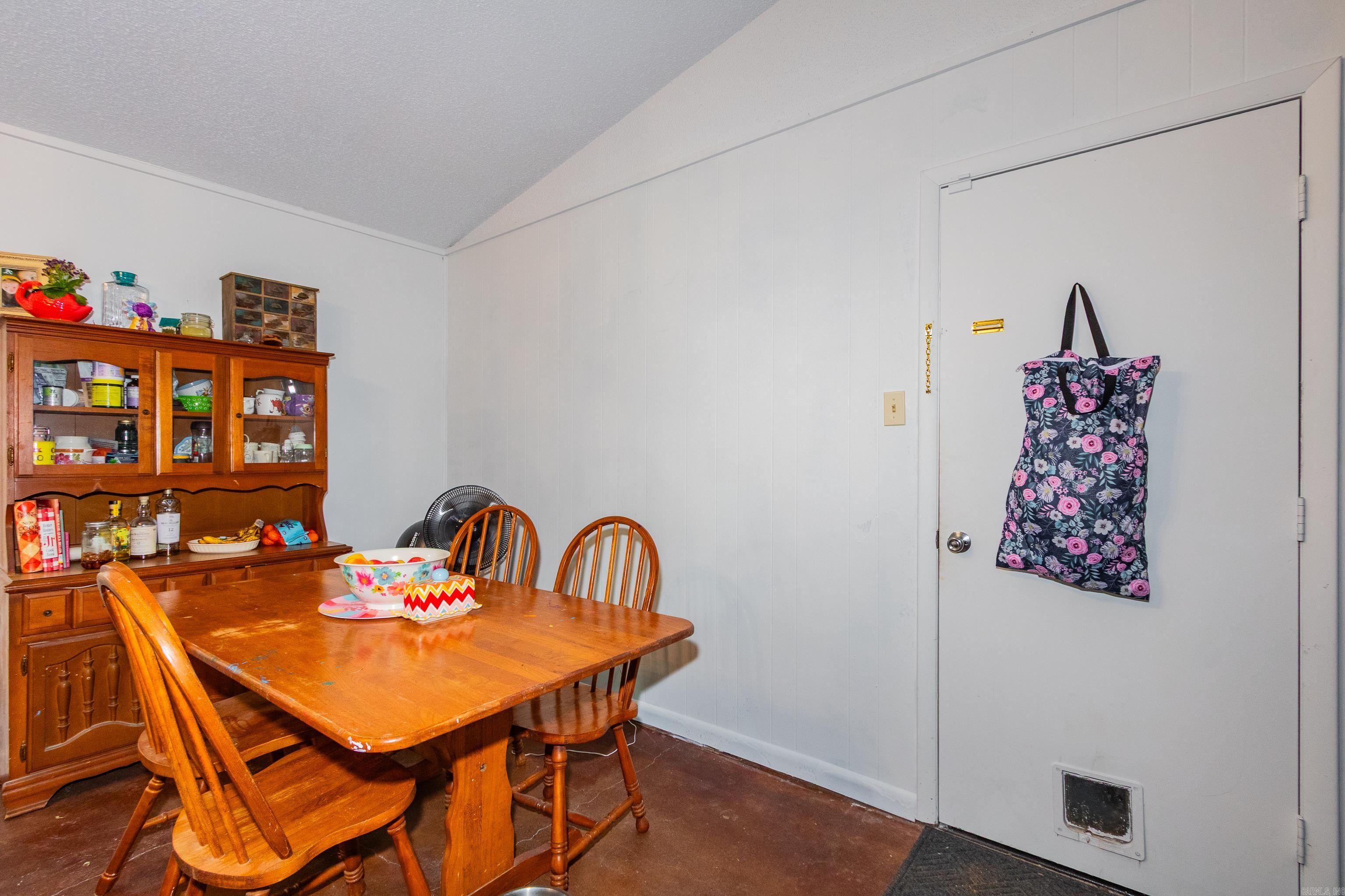 8422  Robinwood Dr  Mabelvale, AR