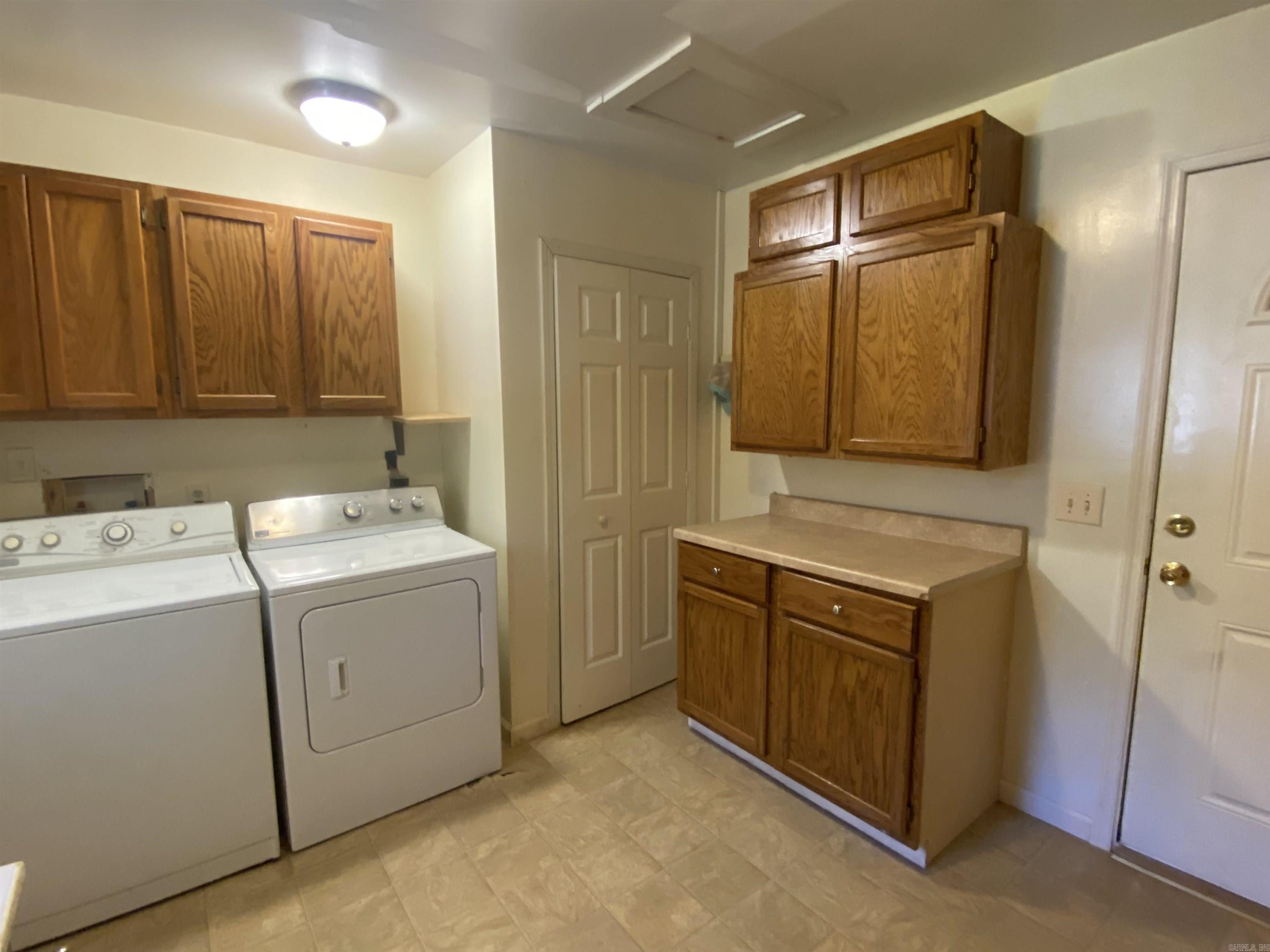 47  Eagle  Mount Ida, AR