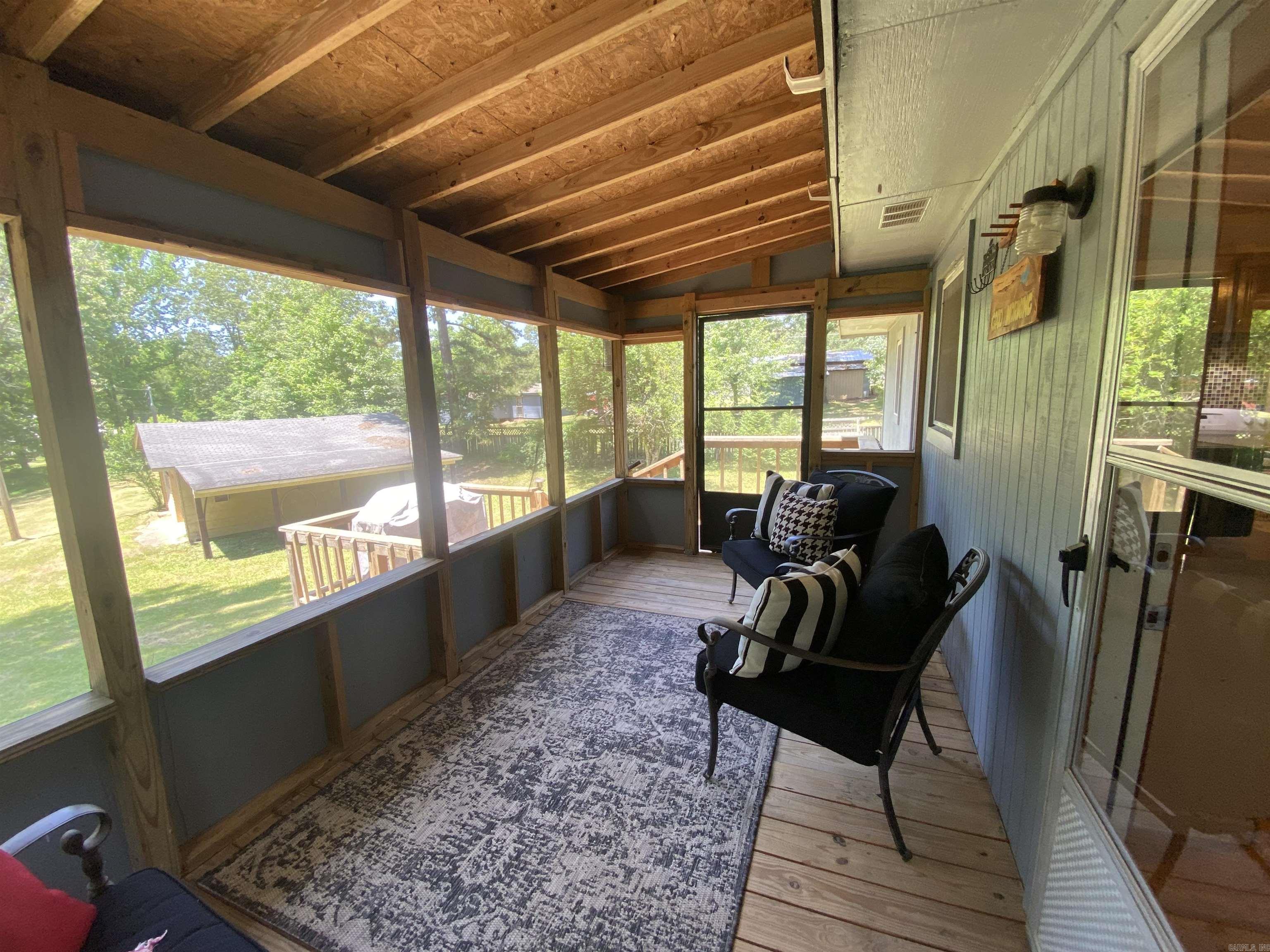 47  Eagle  Mount Ida, AR
