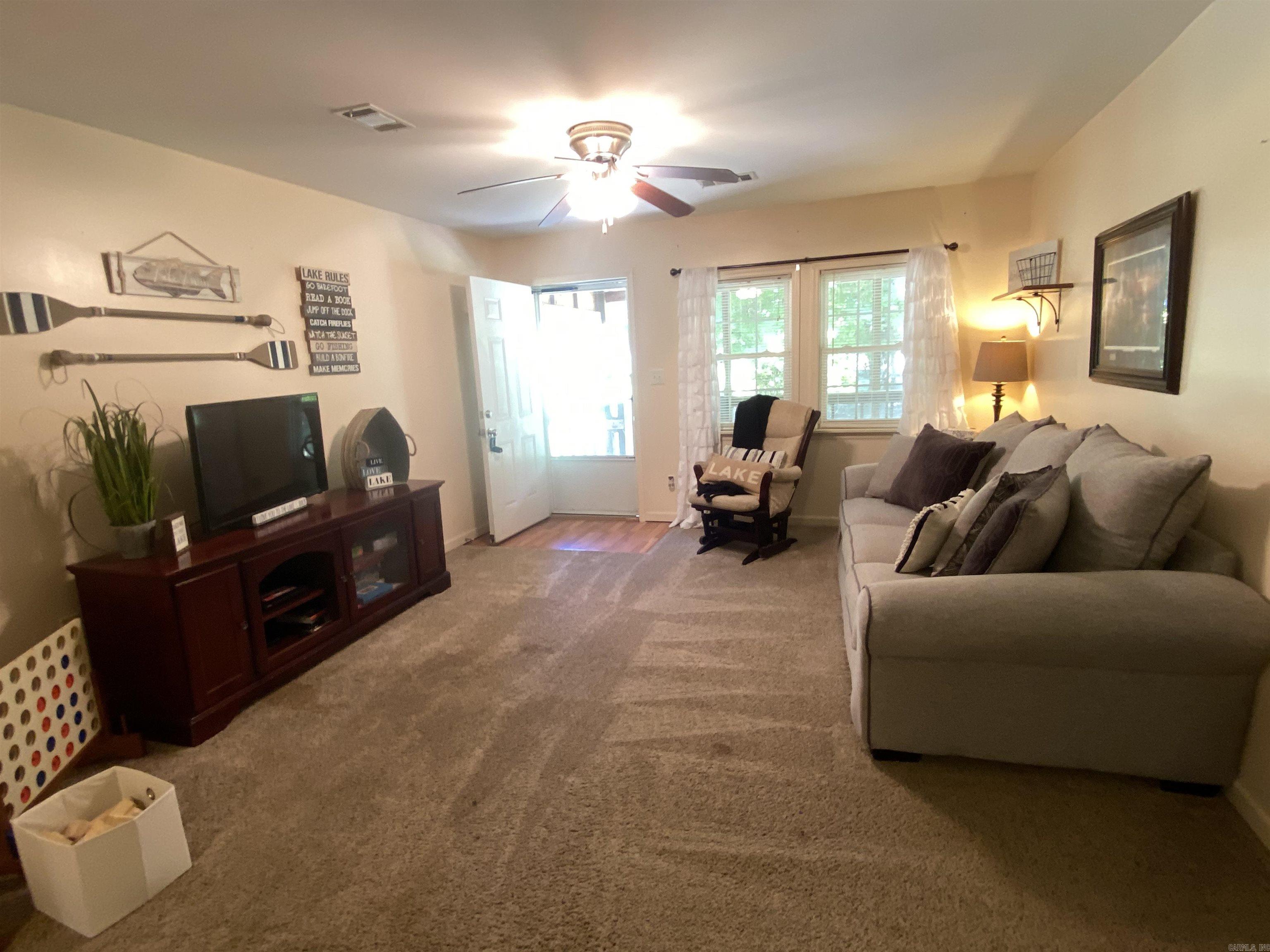 47  Eagle  Mount Ida, AR