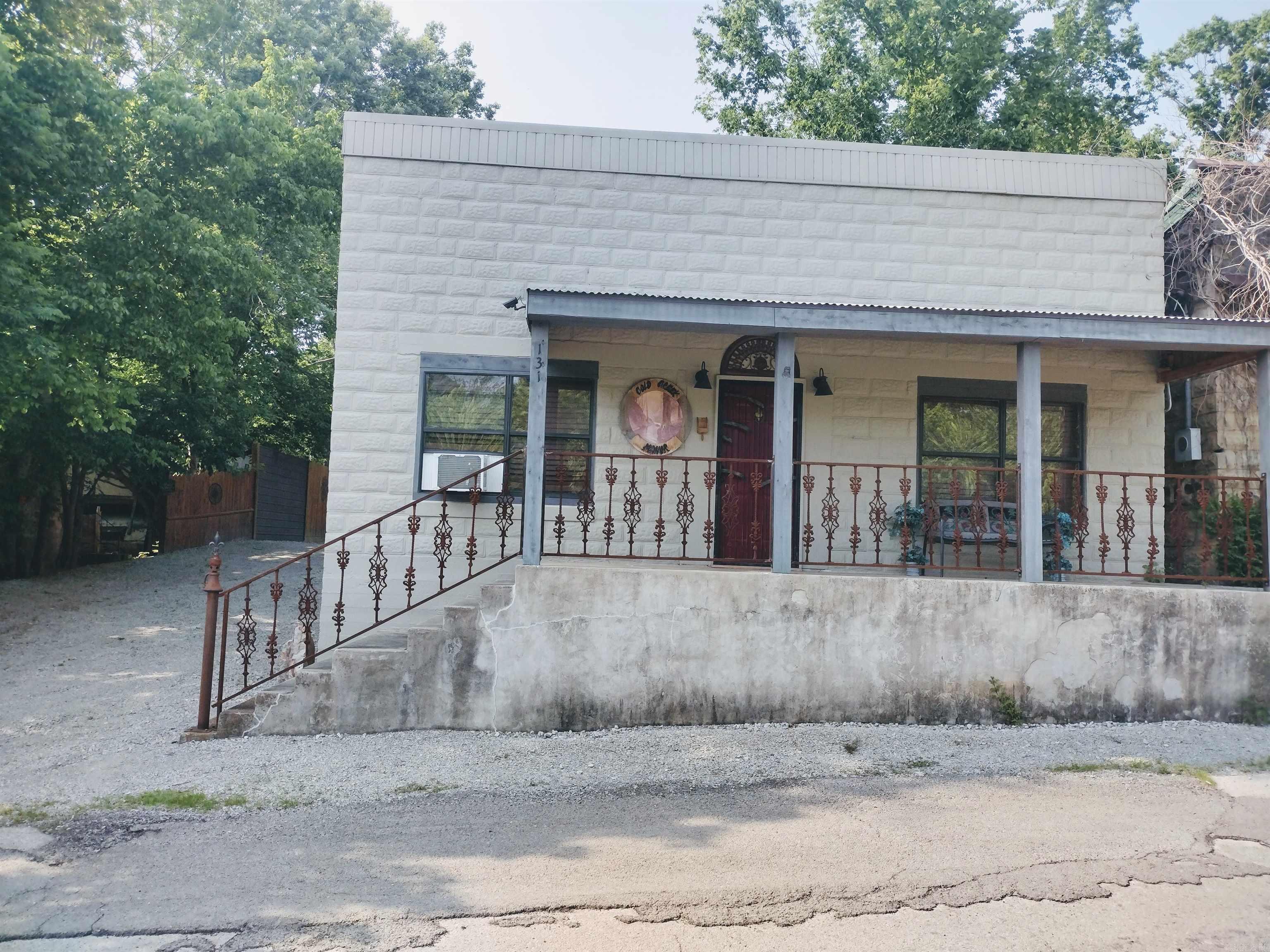 131  Walnut ST  Calico Rock, AR