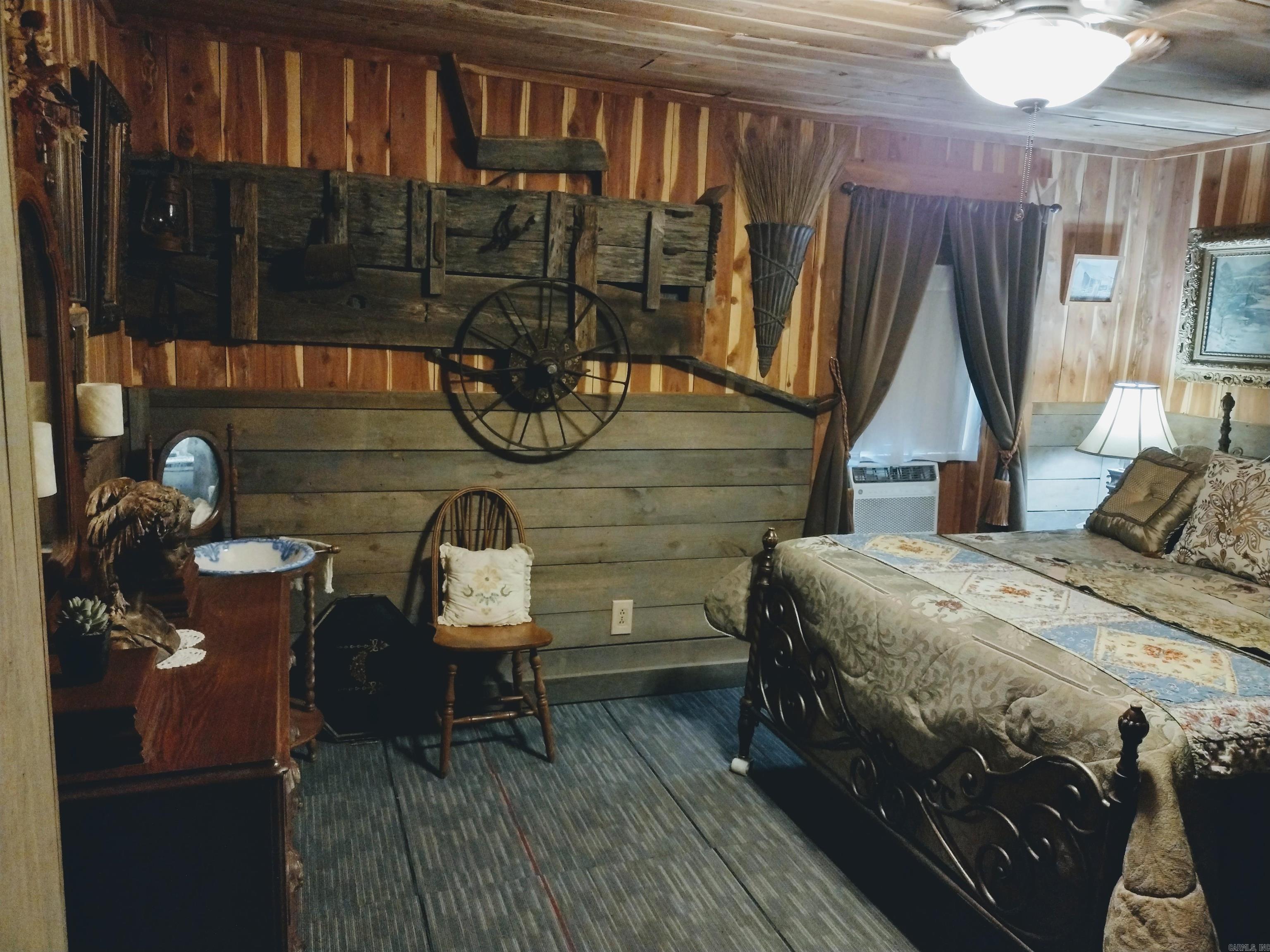 131  Walnut ST  Calico Rock, AR