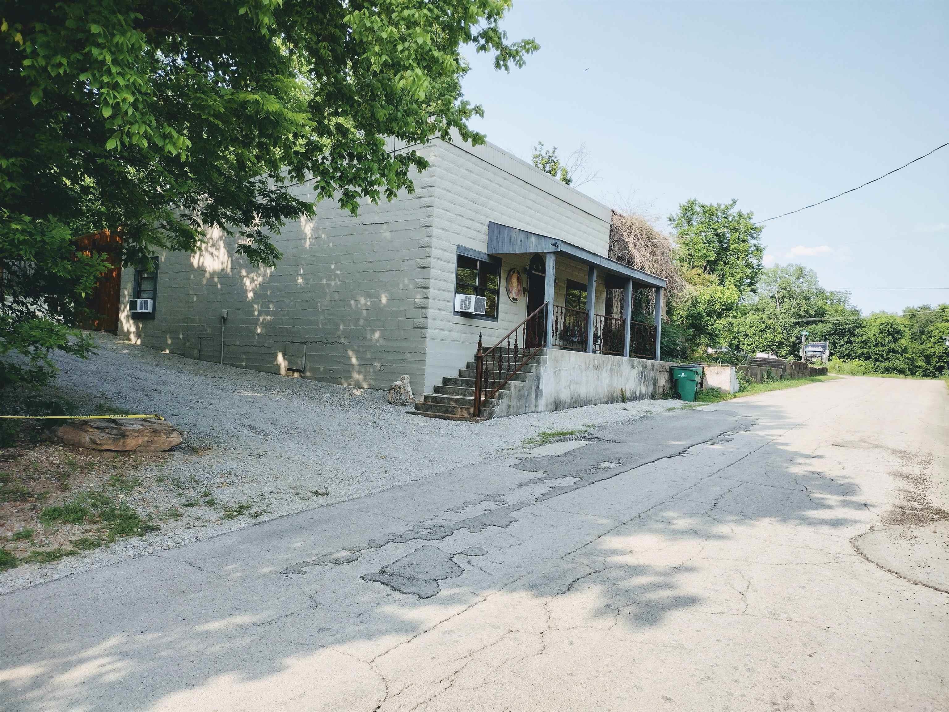 131  Walnut ST  Calico Rock, AR
