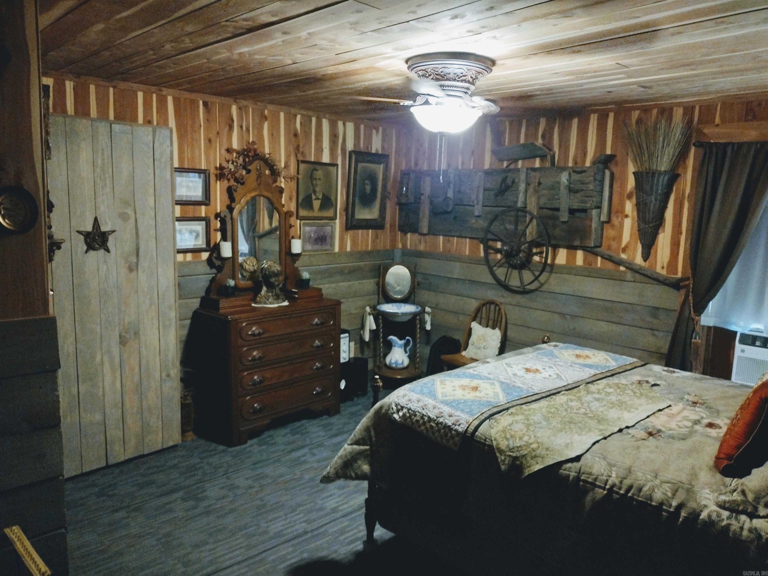 131  Walnut ST  Calico Rock, AR