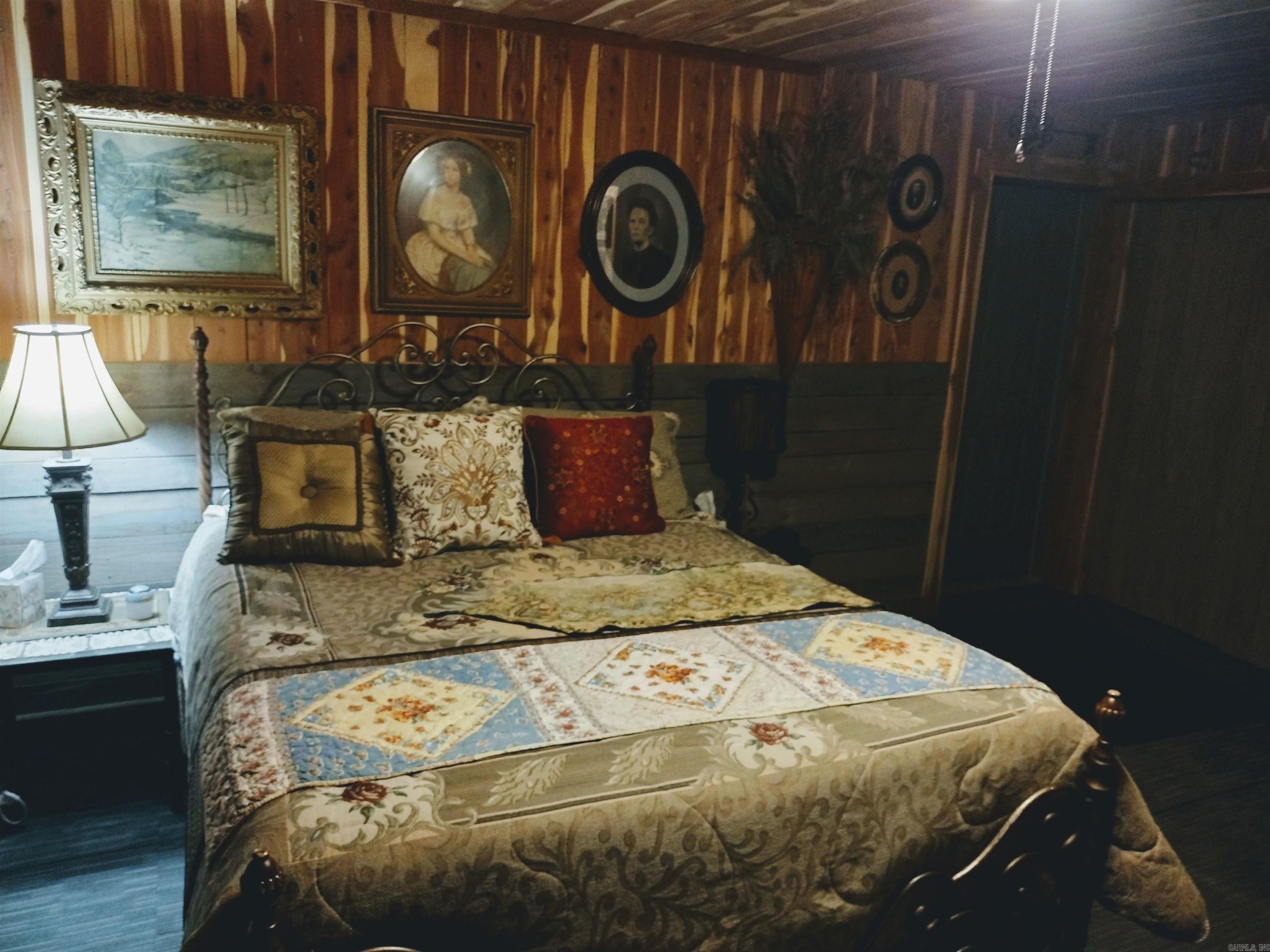 131  Walnut ST  Calico Rock, AR