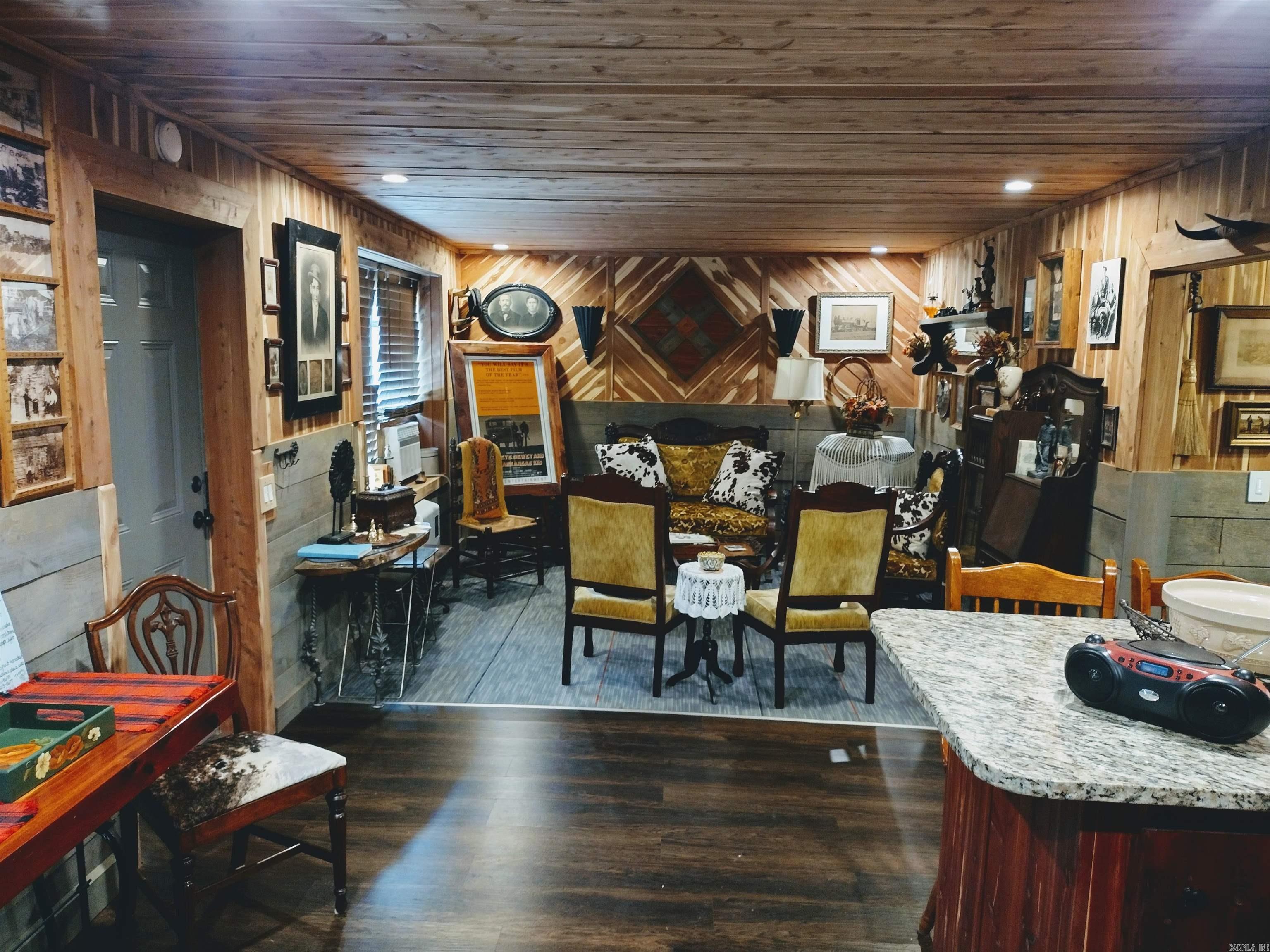 131  Walnut ST  Calico Rock, AR