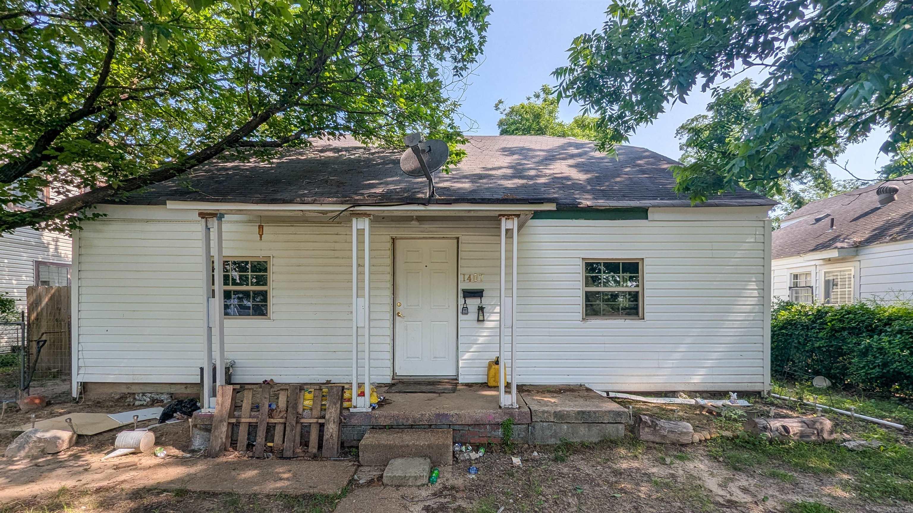 1407  Dill  Newport, AR
