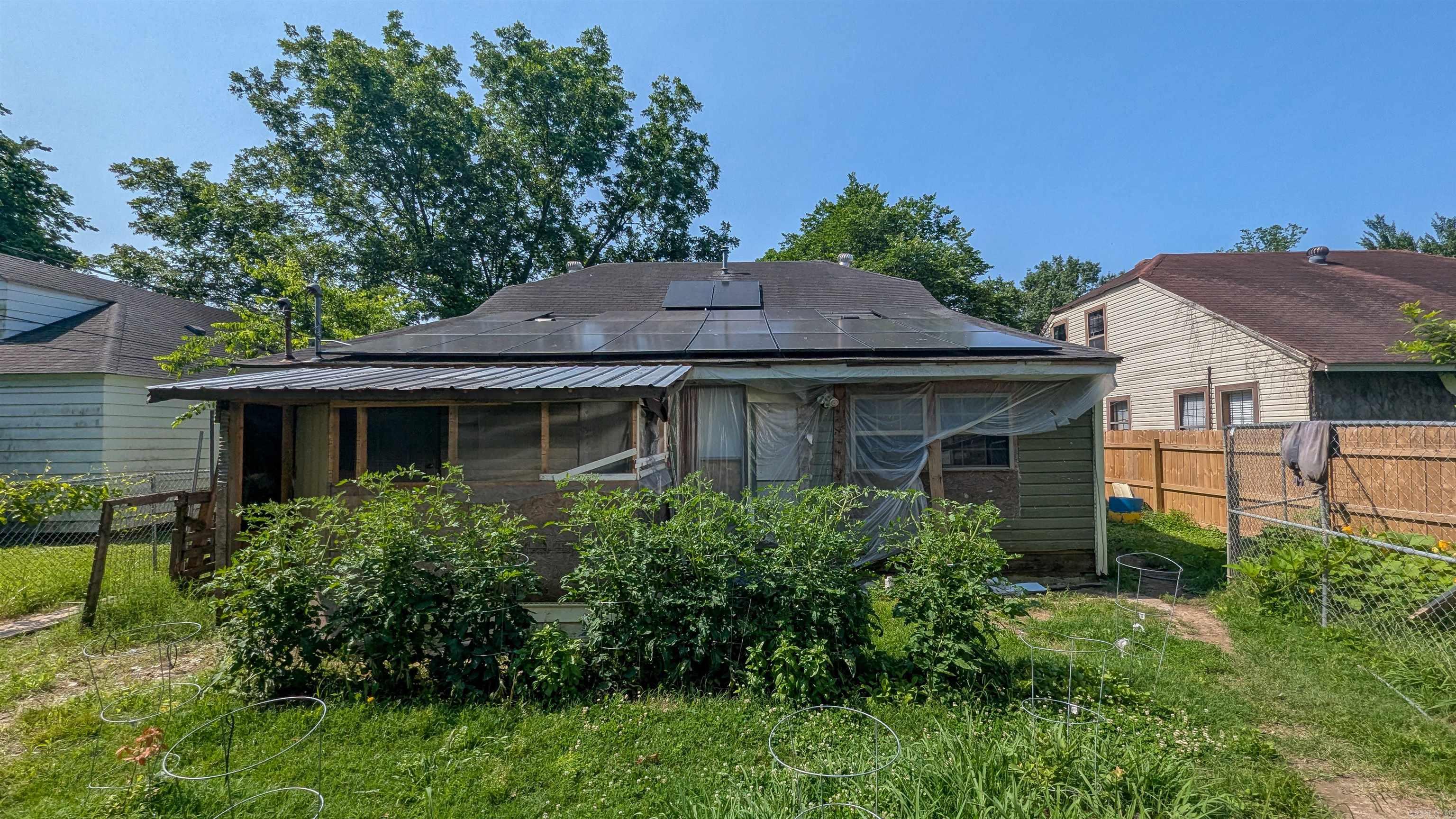 1407  Dill  Newport, AR