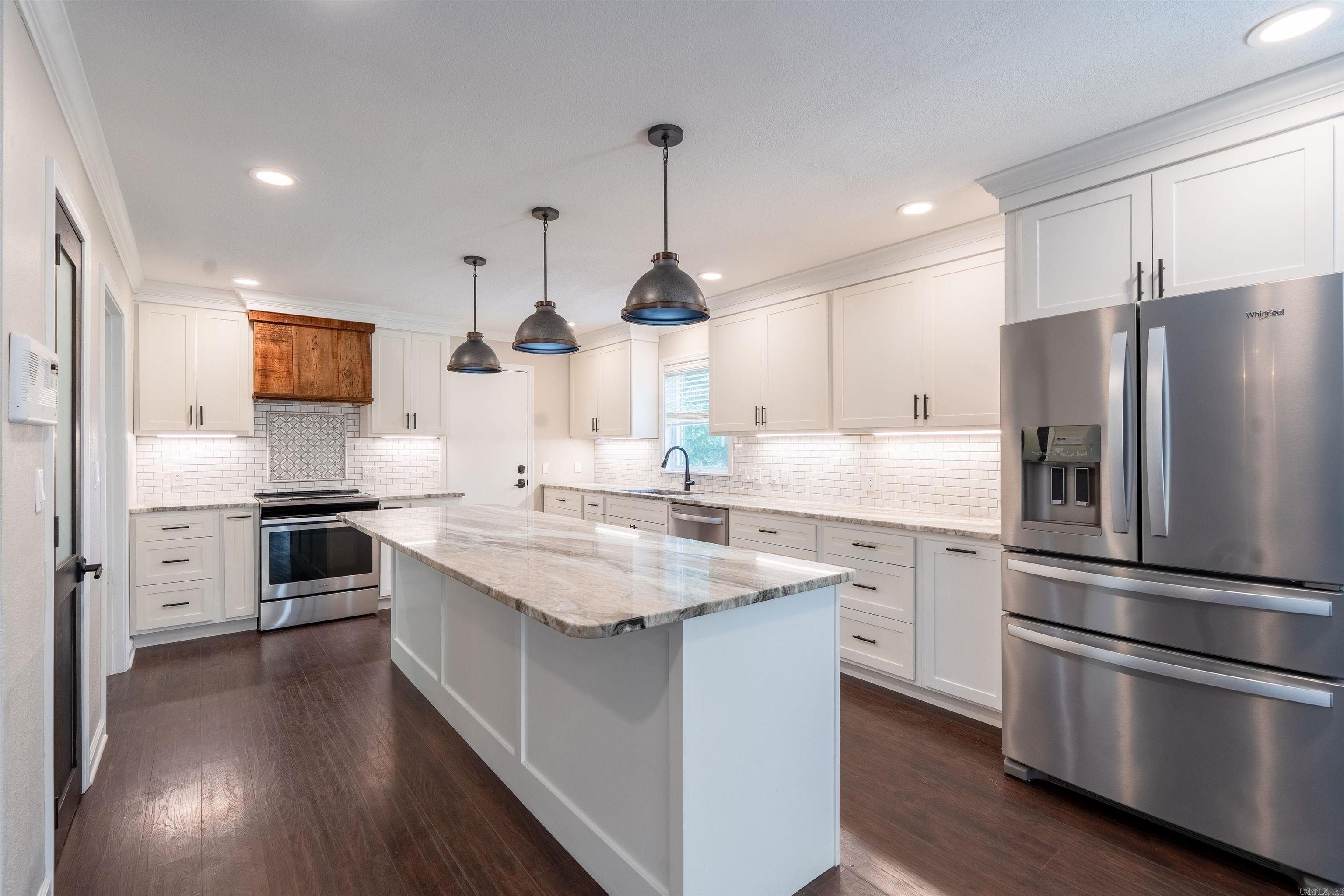 400 E Plantation  Heber Springs, AR