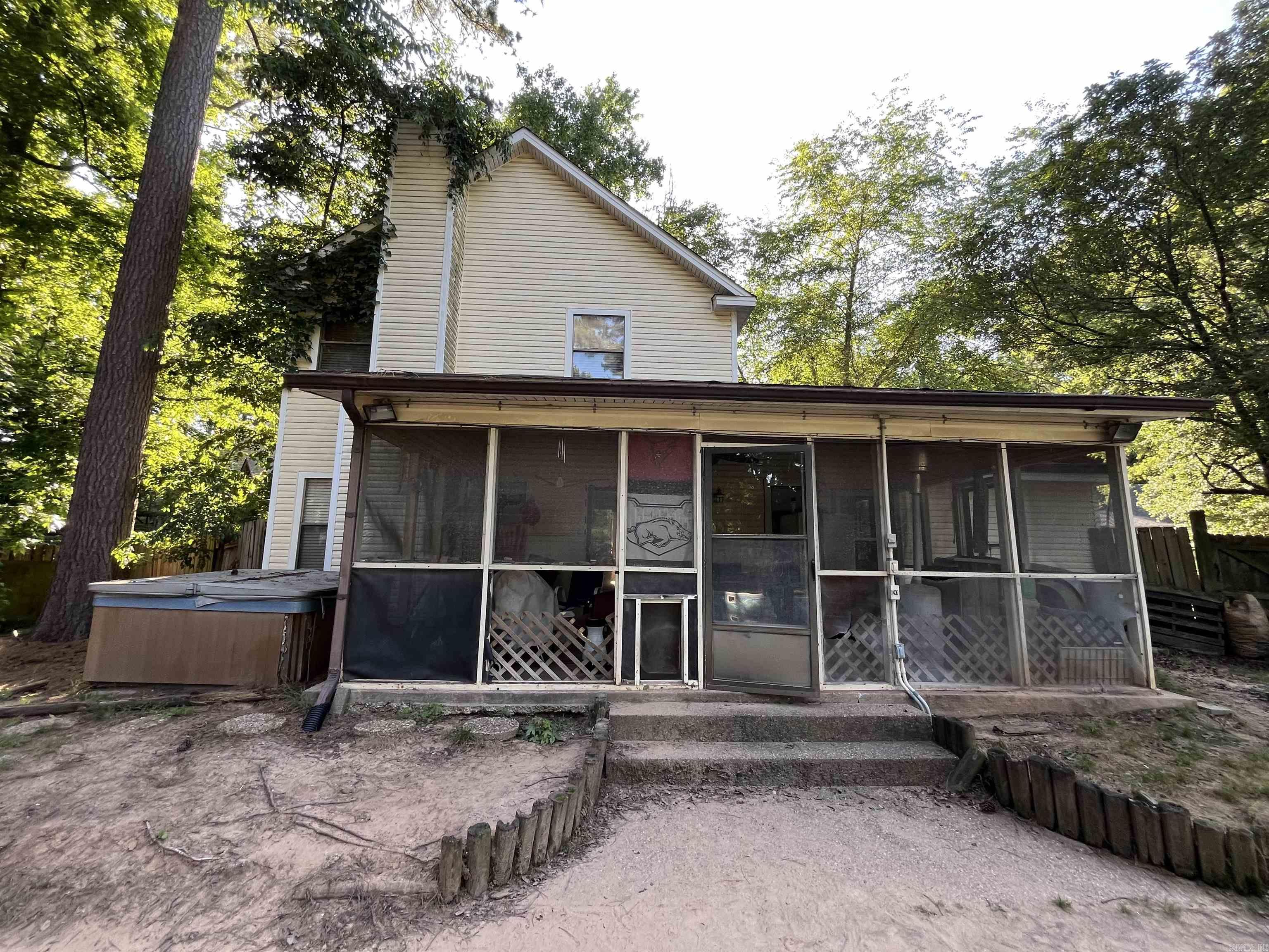 13  Suwannee  Maumelle, AR