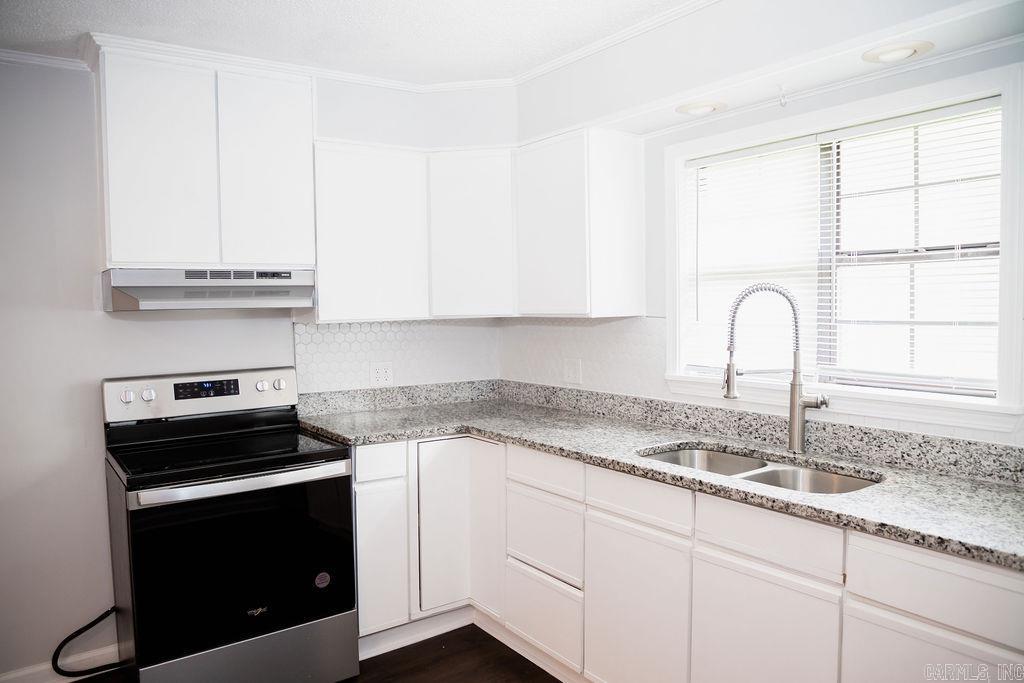 1512  Dixon  Pine Bluff, AR