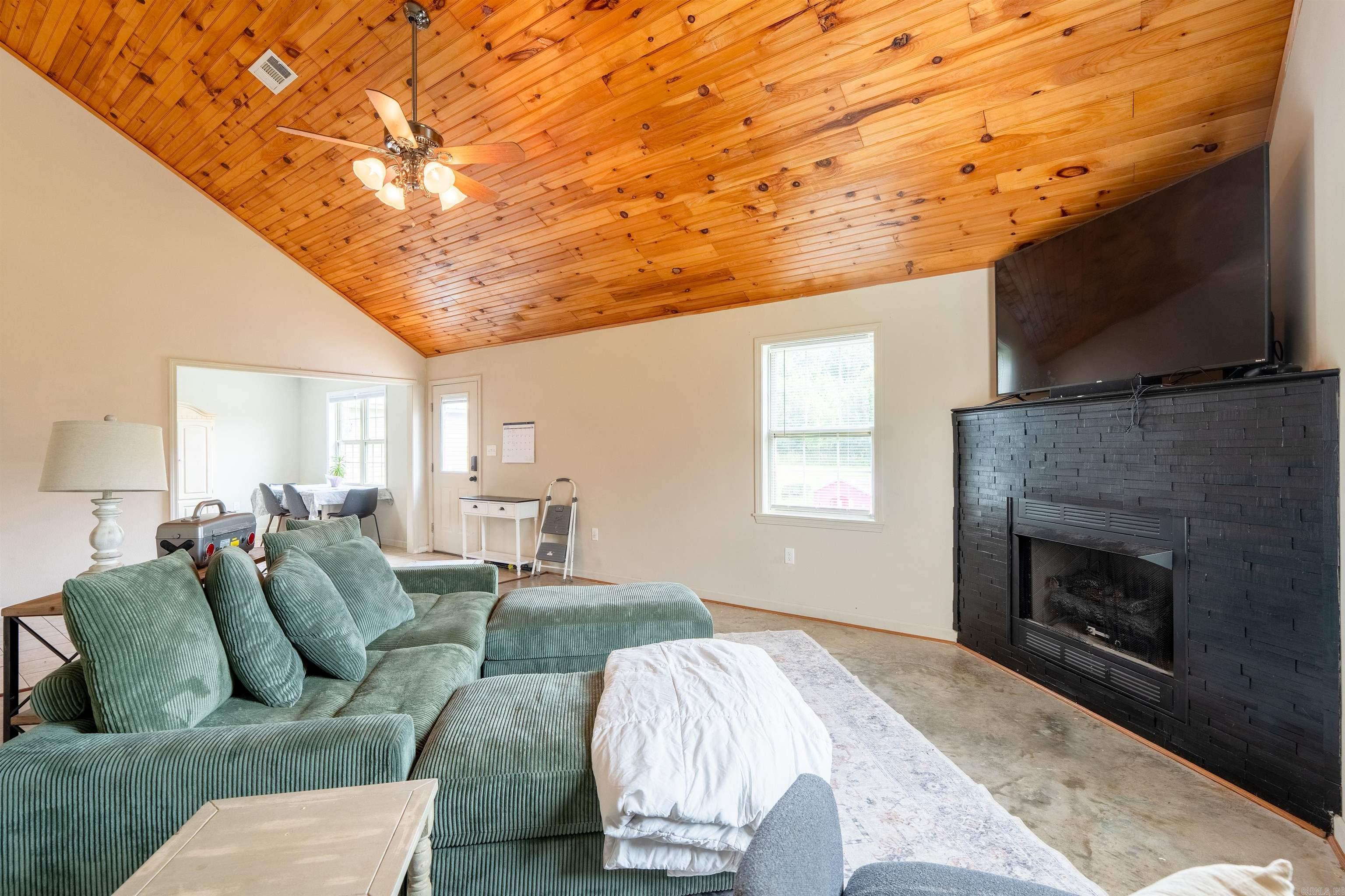 120  Landing  Pangburn, AR