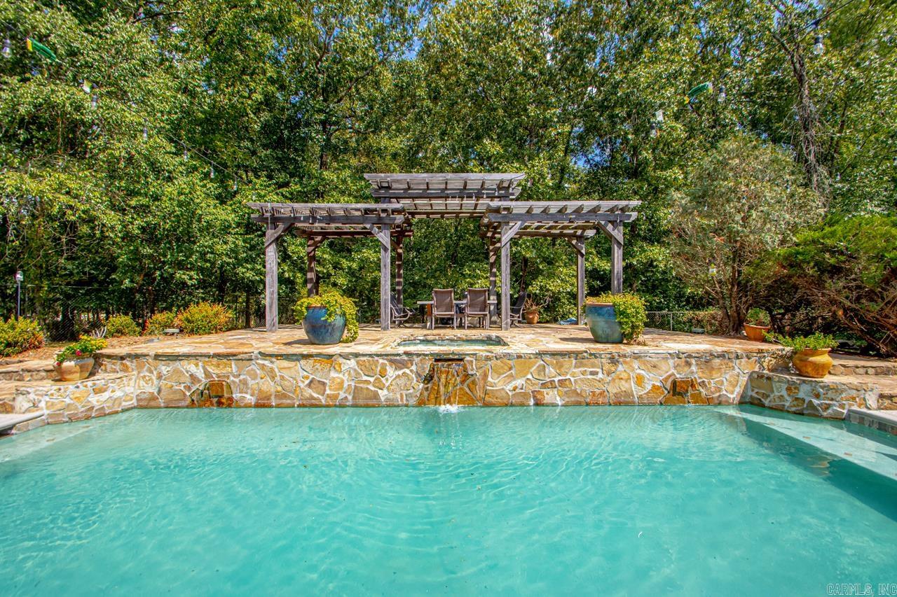 45  River Estates Cove  Little Rock, AR