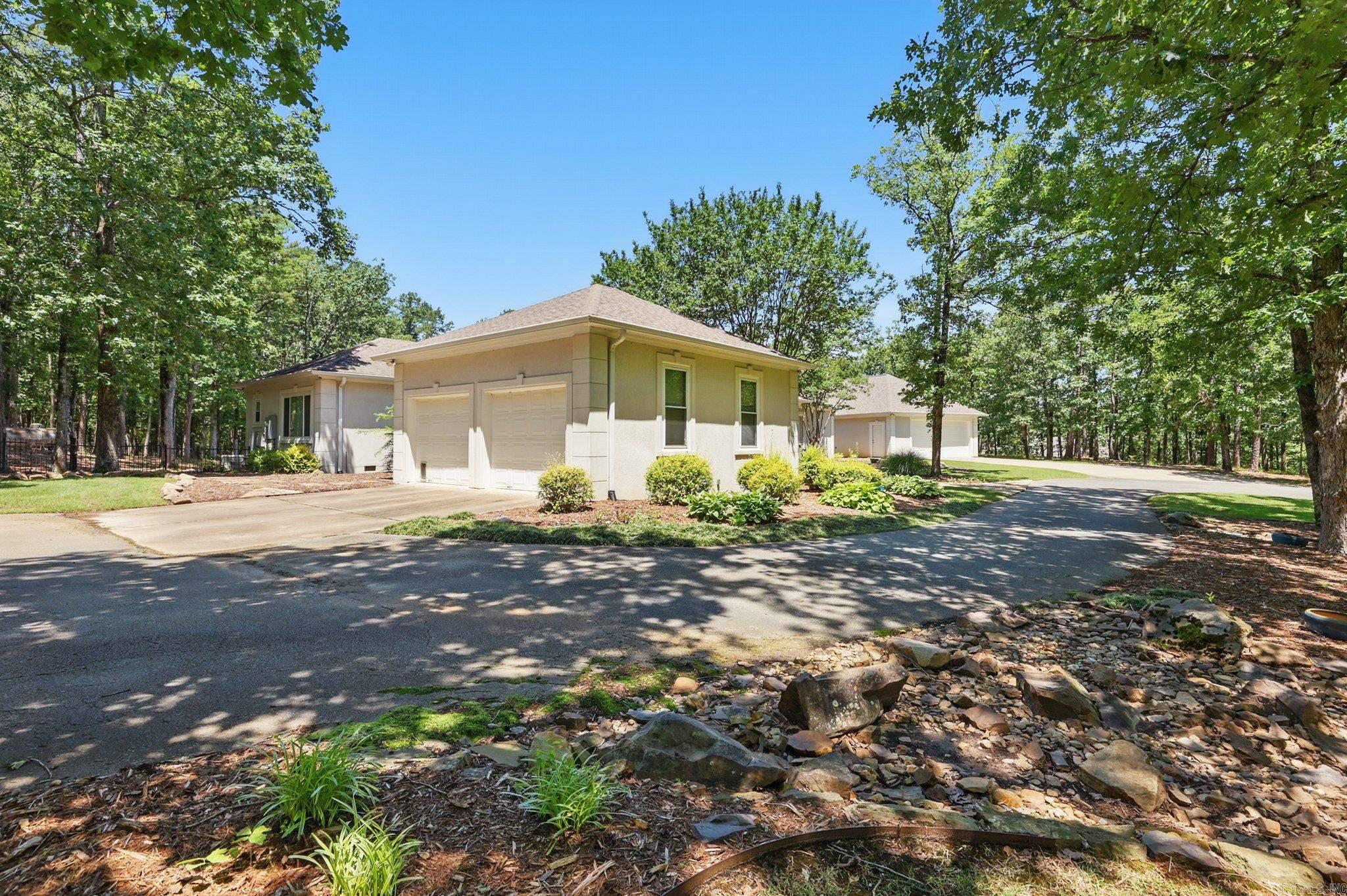 13200  Bart Moreland  Roland, AR
