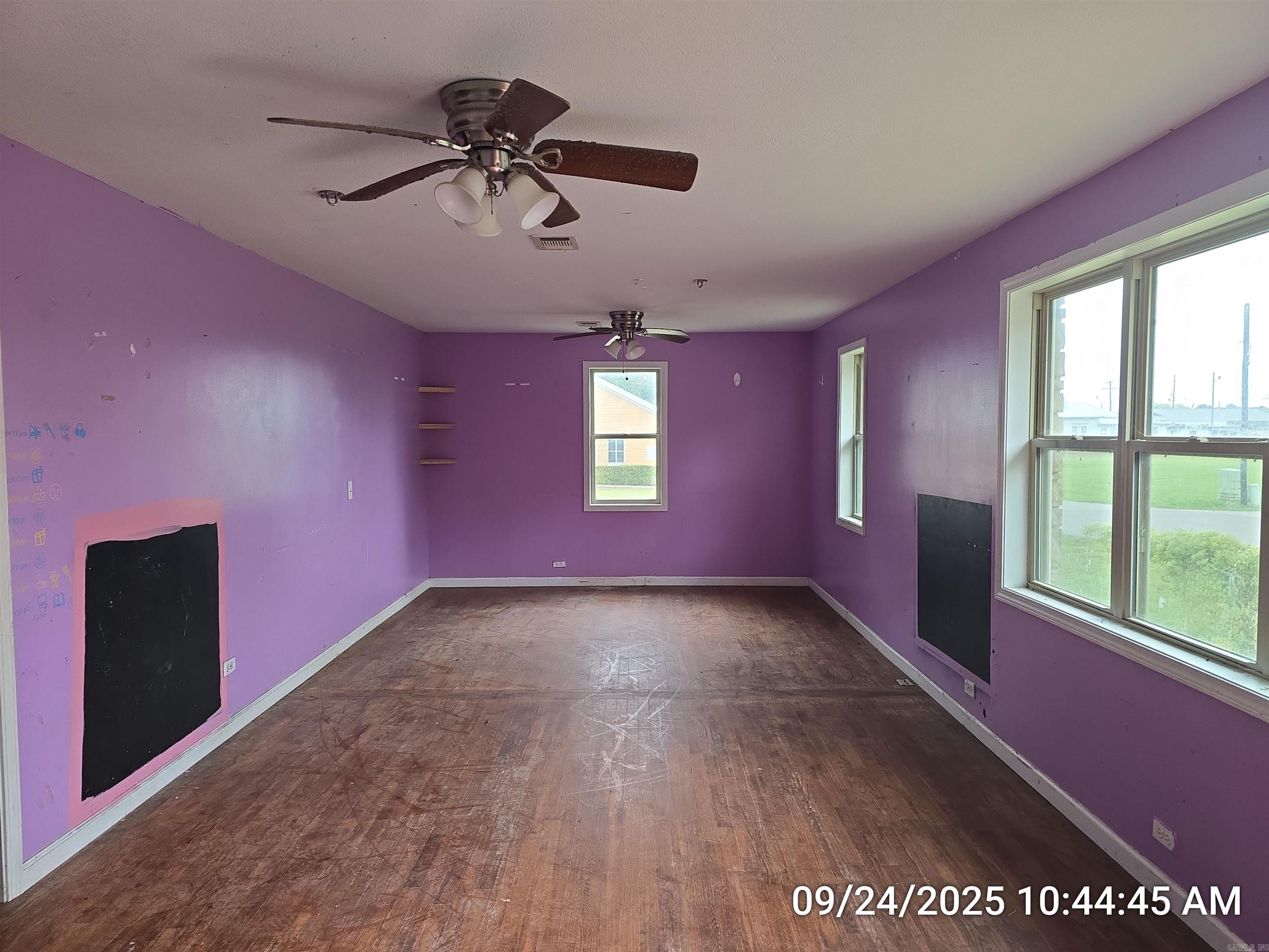 302 SW Broad  Hoxie, AR
