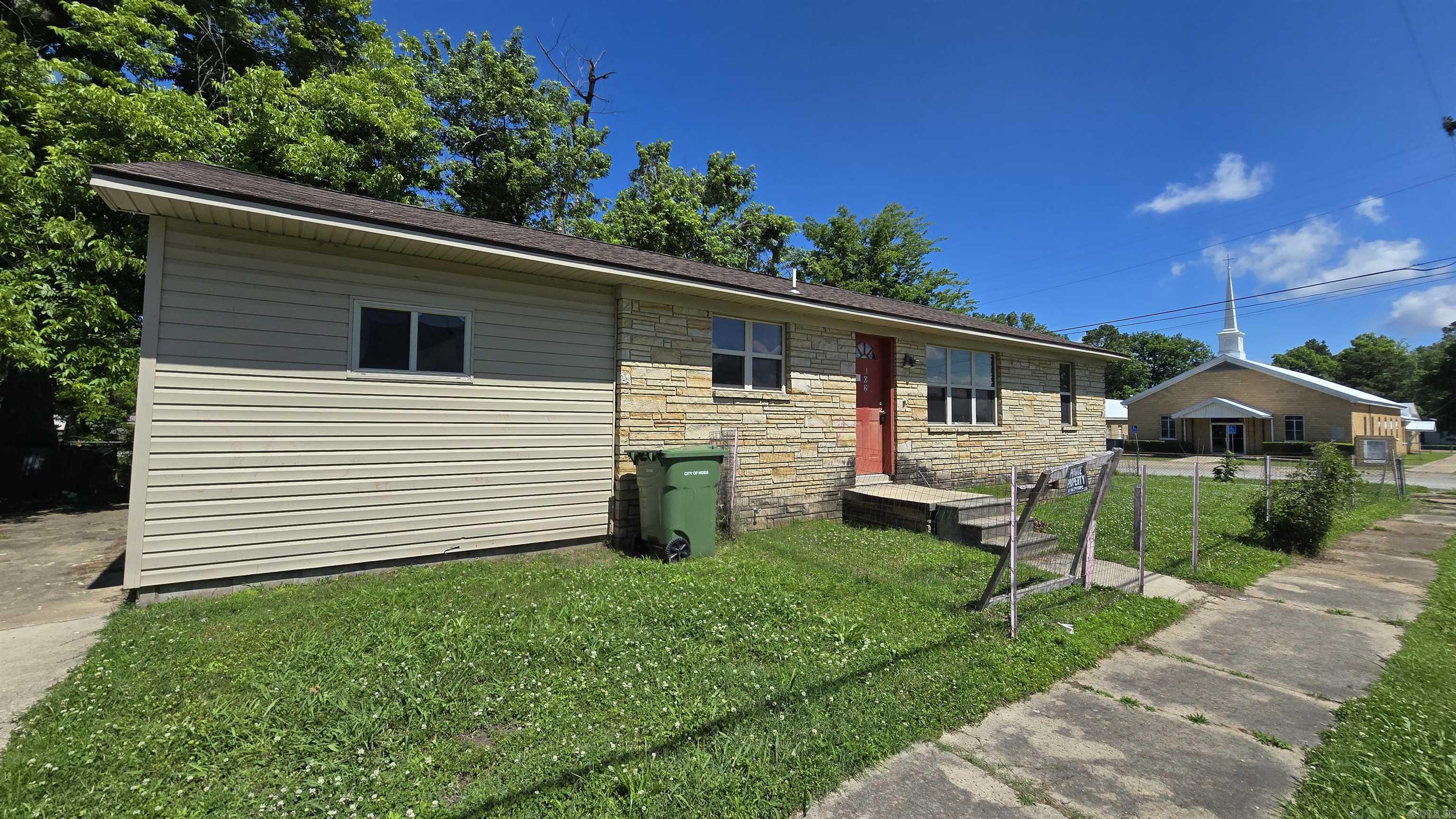 302 SW Broad  Hoxie, AR