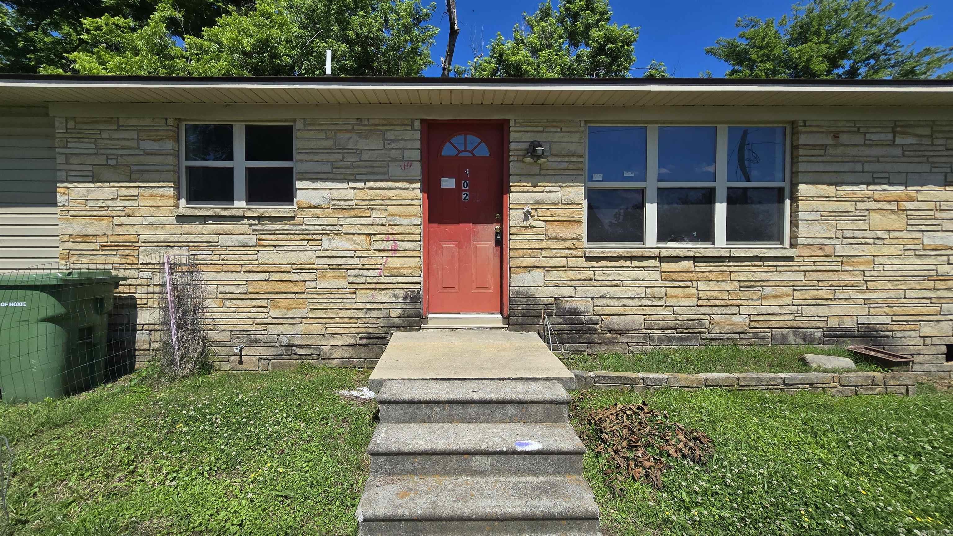 302 SW Broad  Hoxie, AR