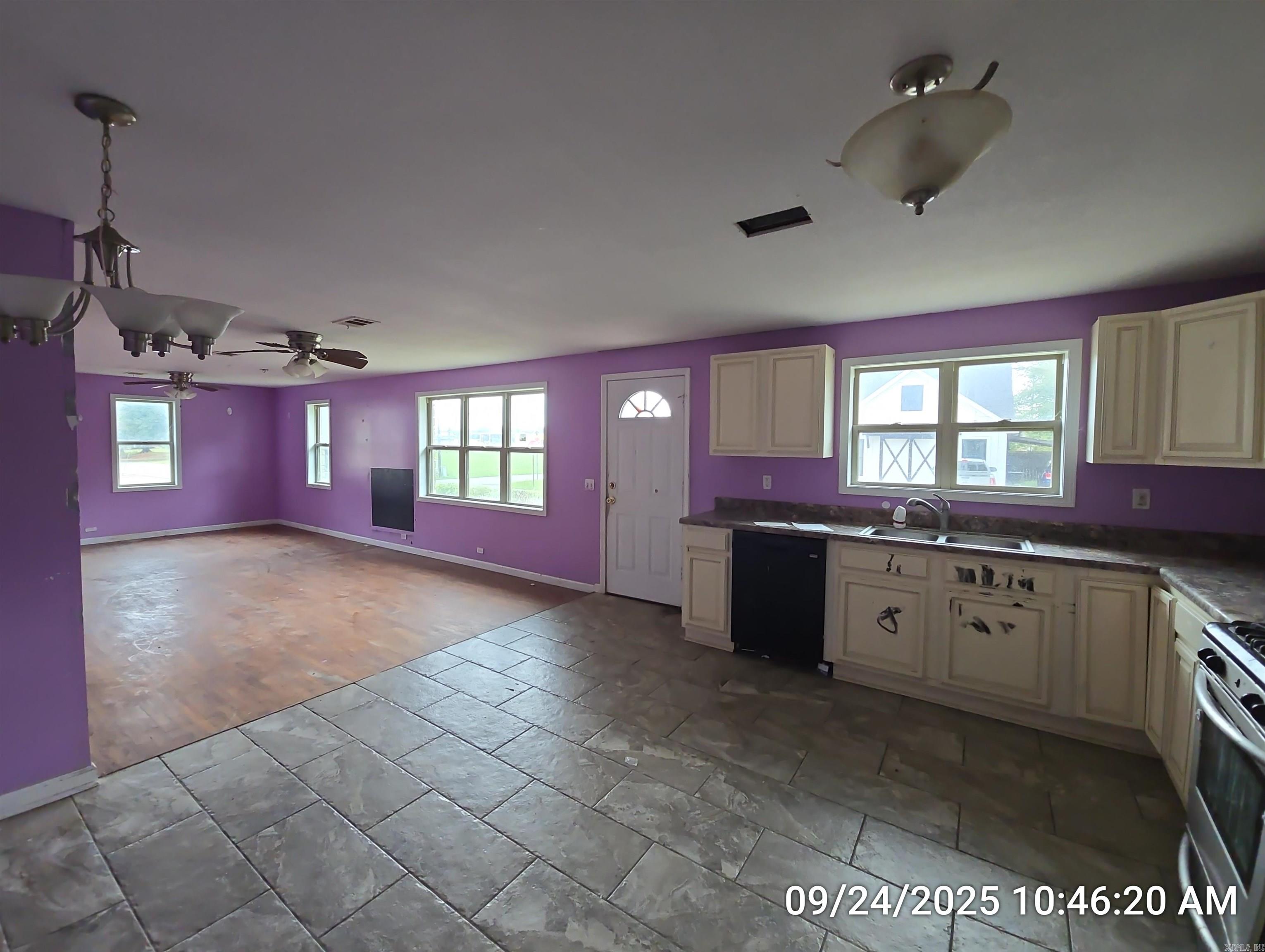 302 SW Broad  Hoxie, AR