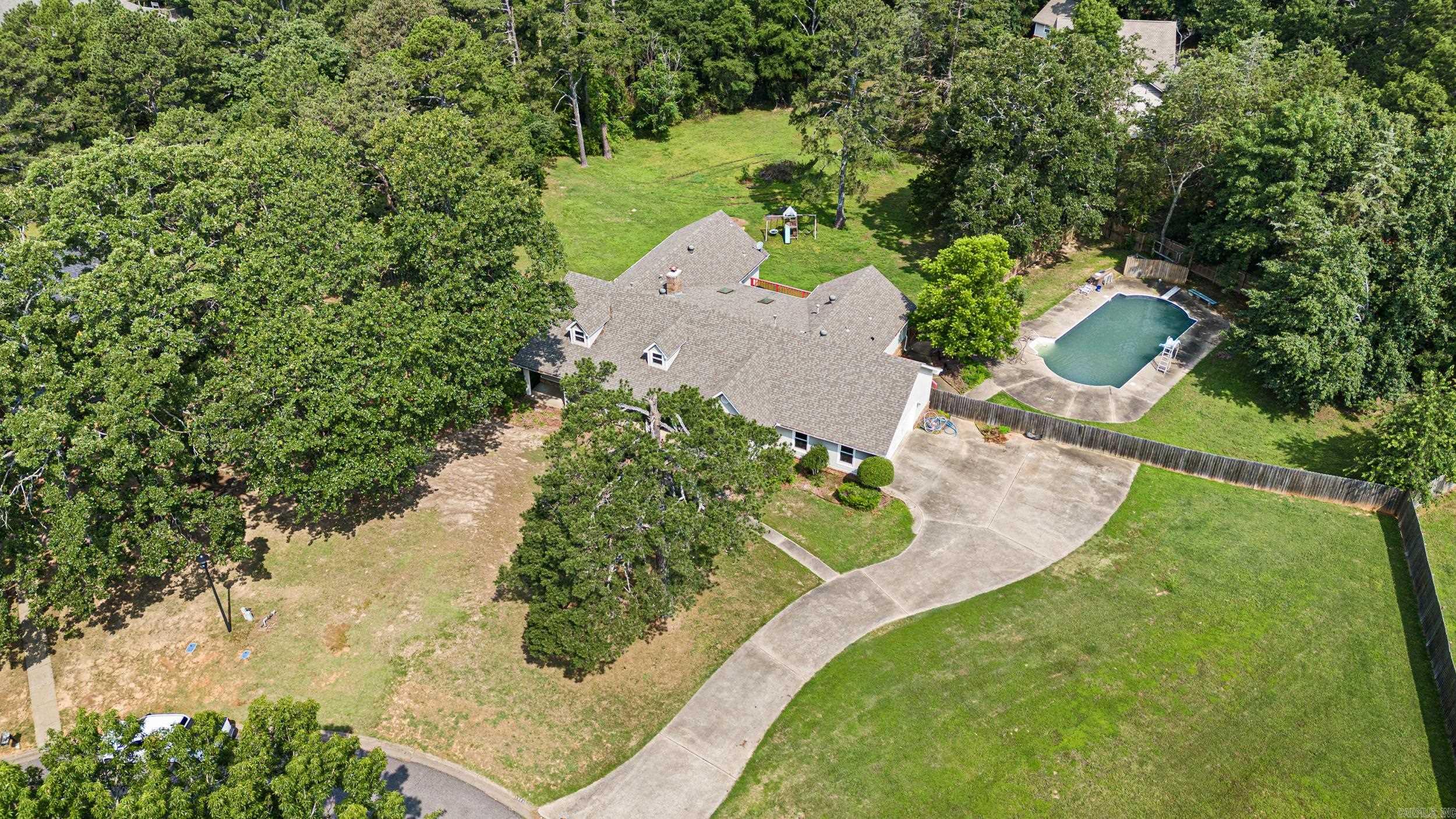 2920  Highland Dr  Russellville, AR