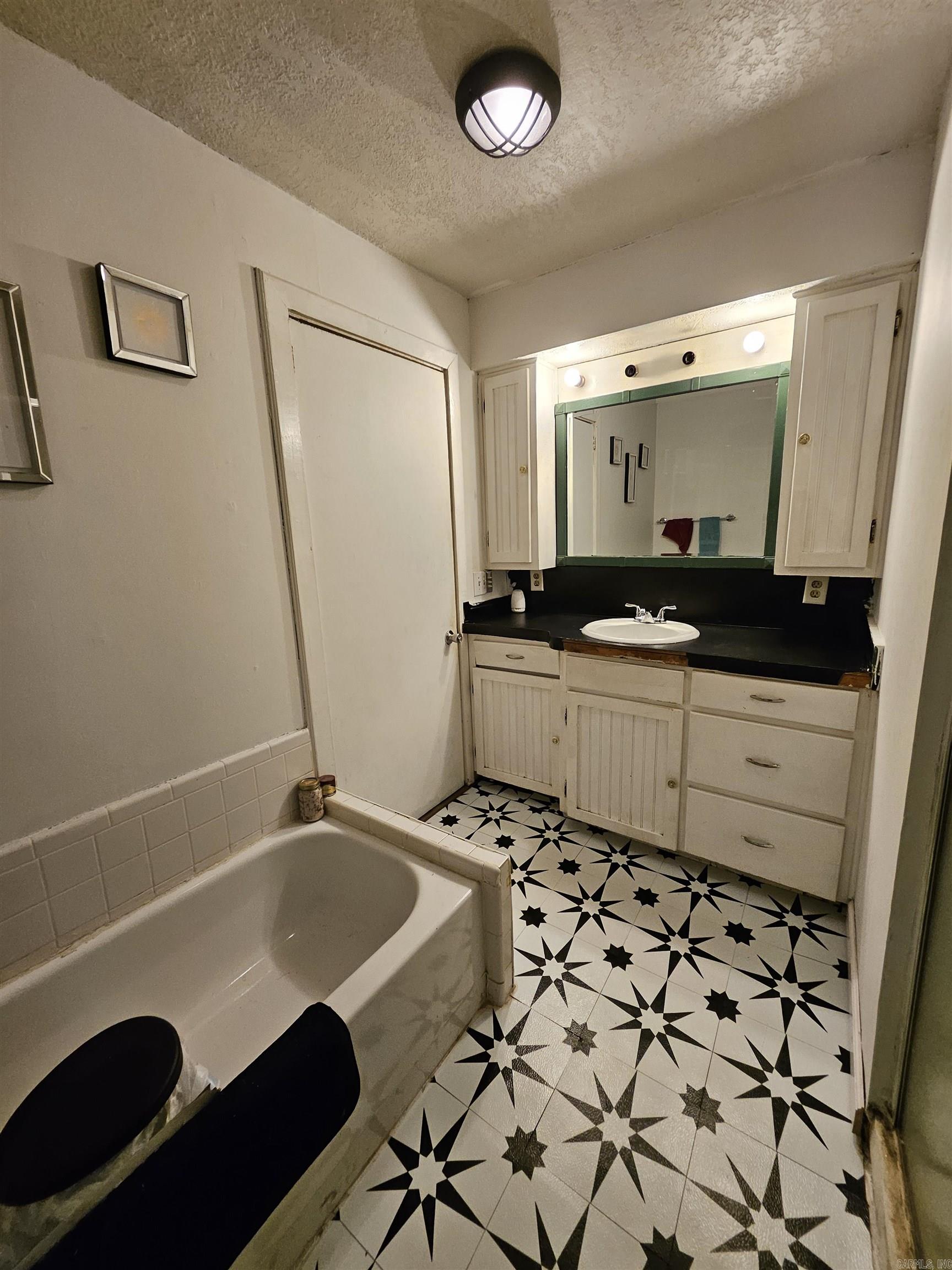 1421 W 25th Street North Little Rock, AR 72114