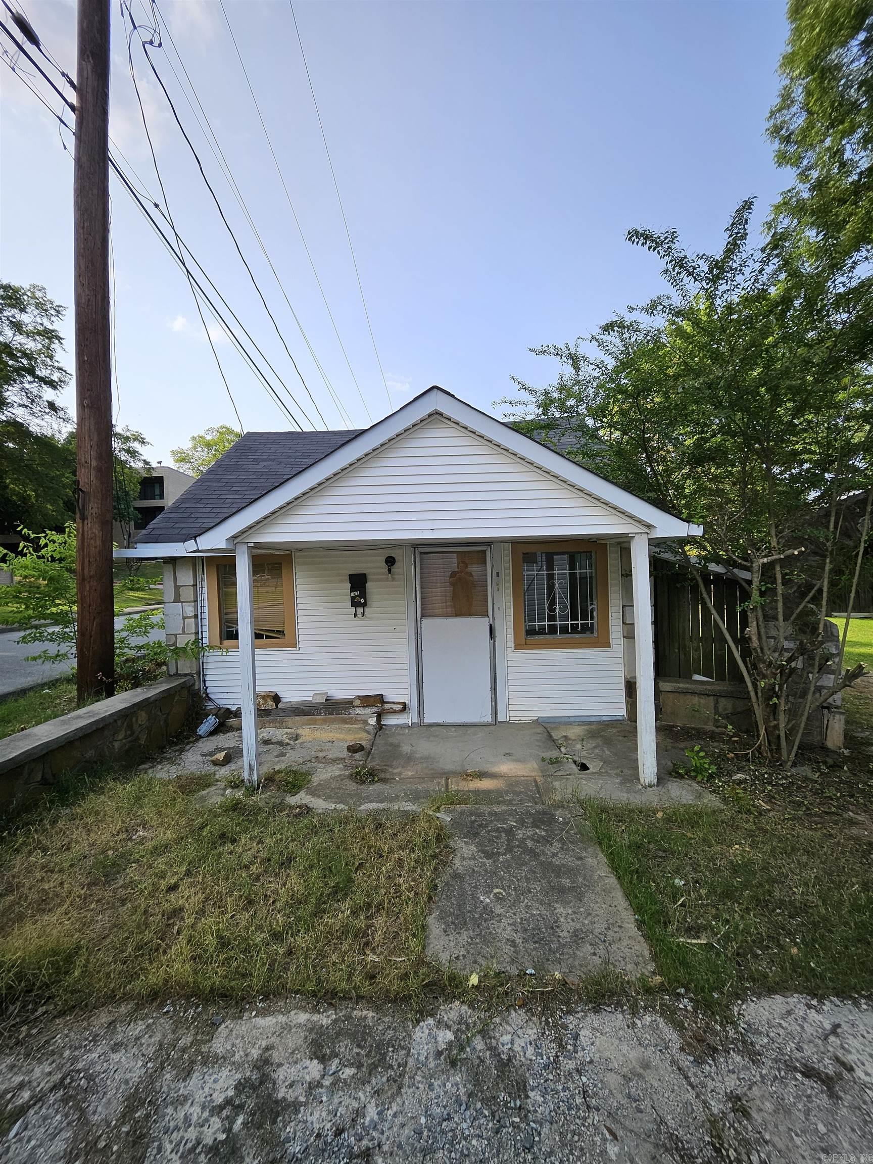 1421 W 25th  North Little Rock, AR