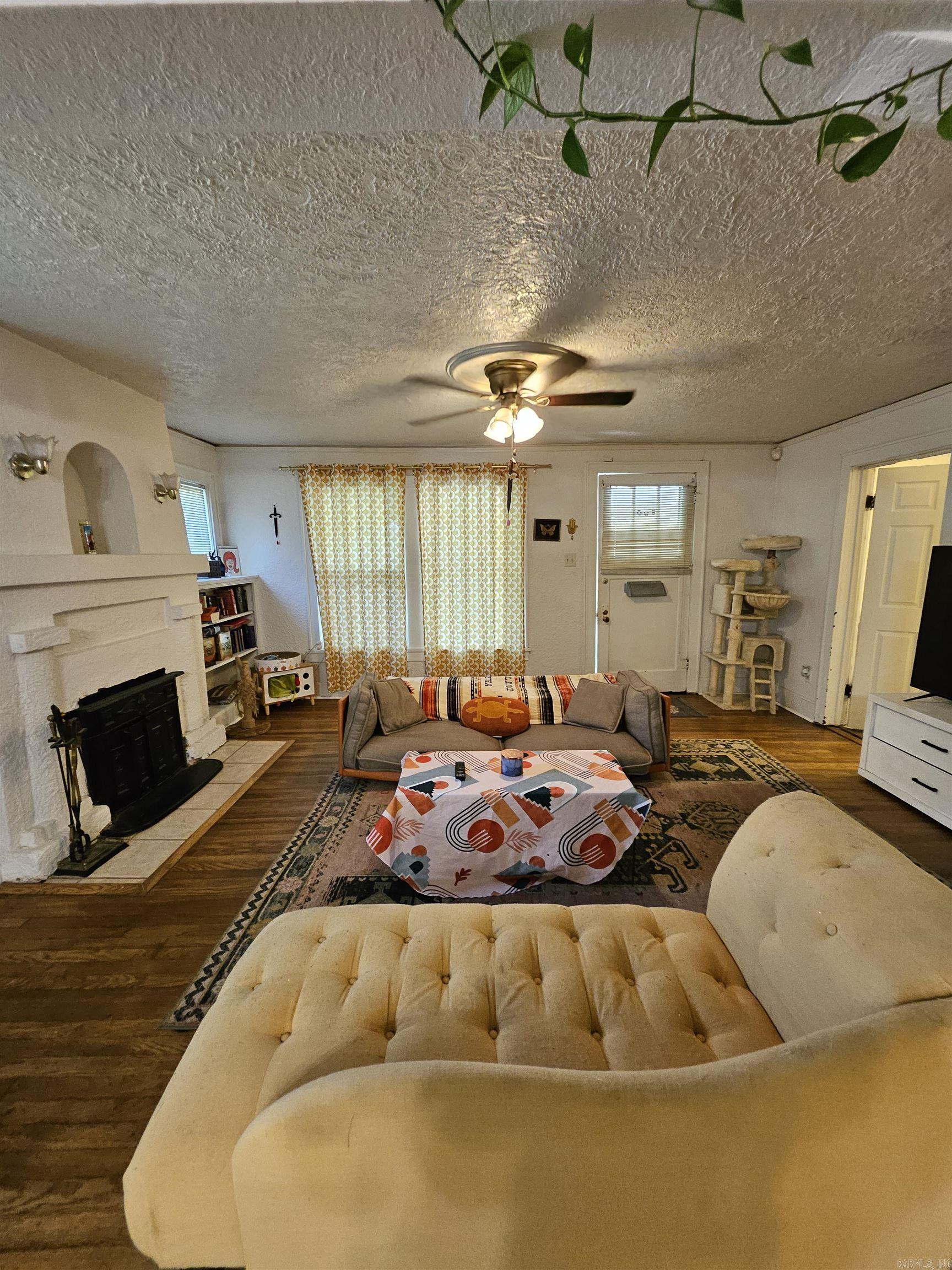 1421 W 25th  North Little Rock, AR