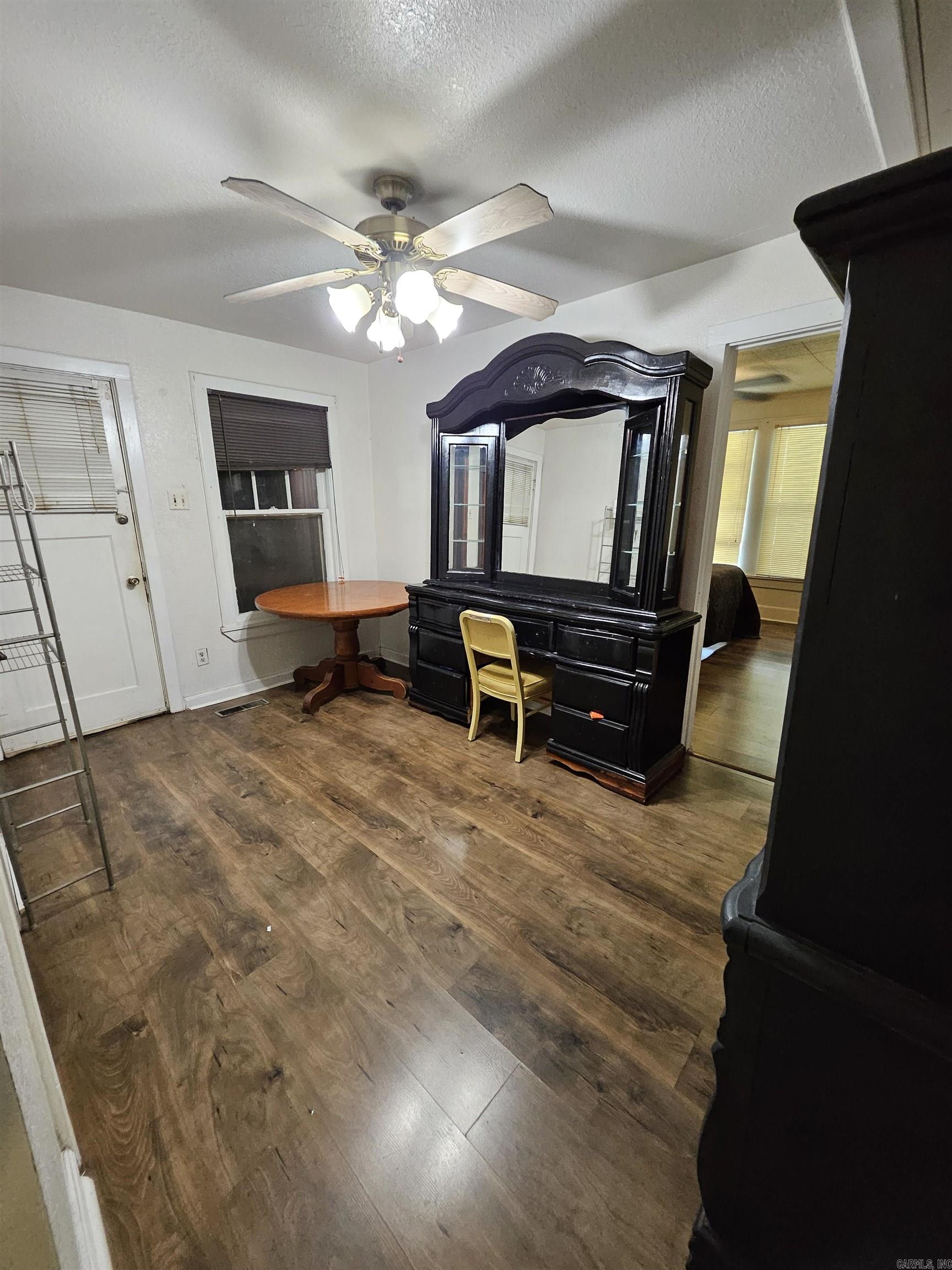 1421 W 25th  North Little Rock, AR