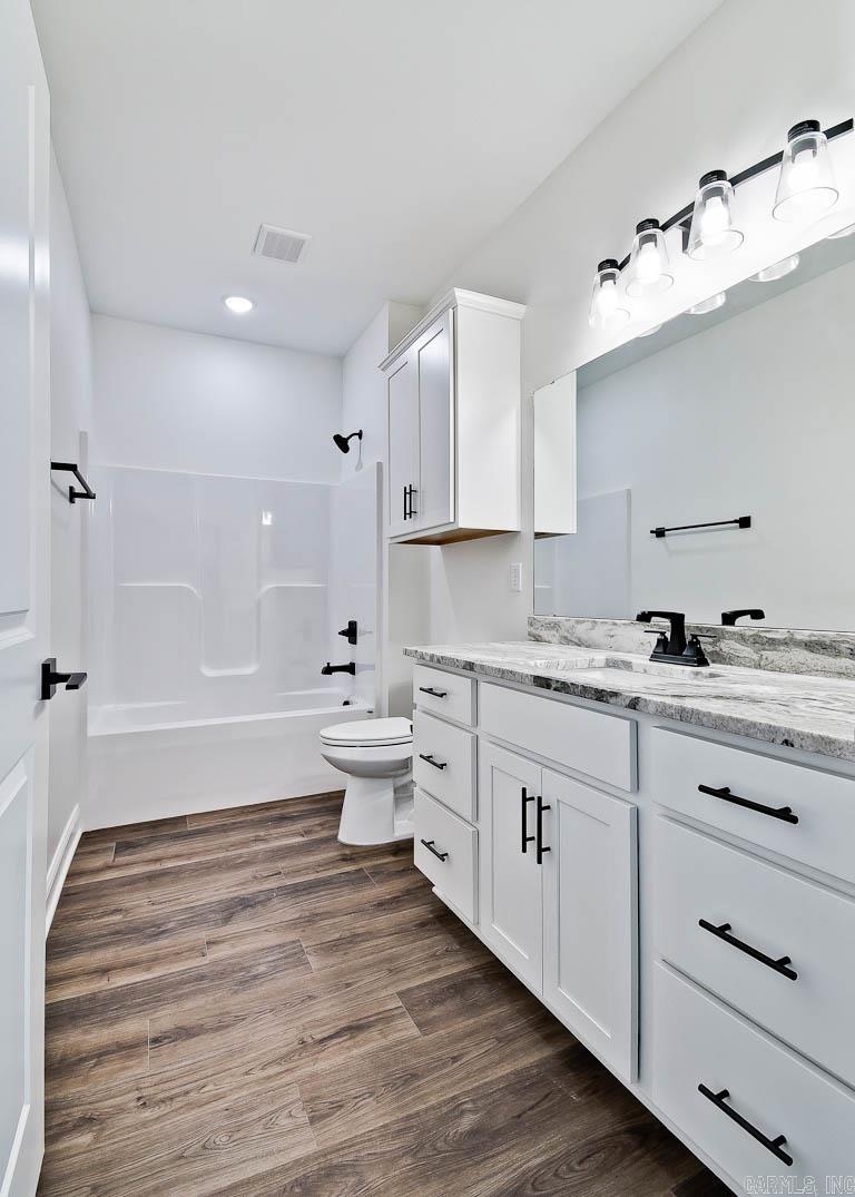 336  Turnberry Court  Mountain Home, AR