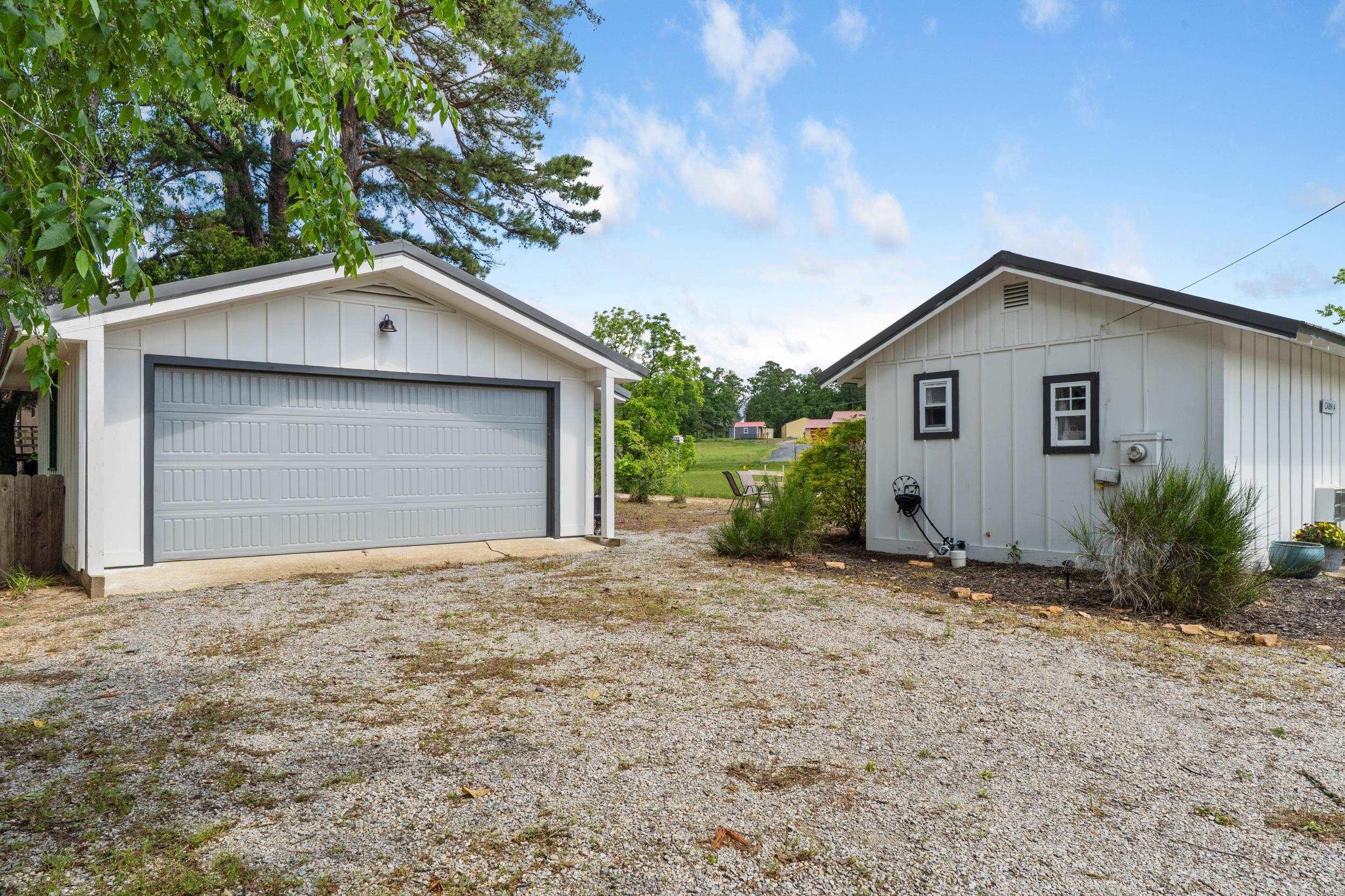 10897 S Highway 5  Salesville, AR