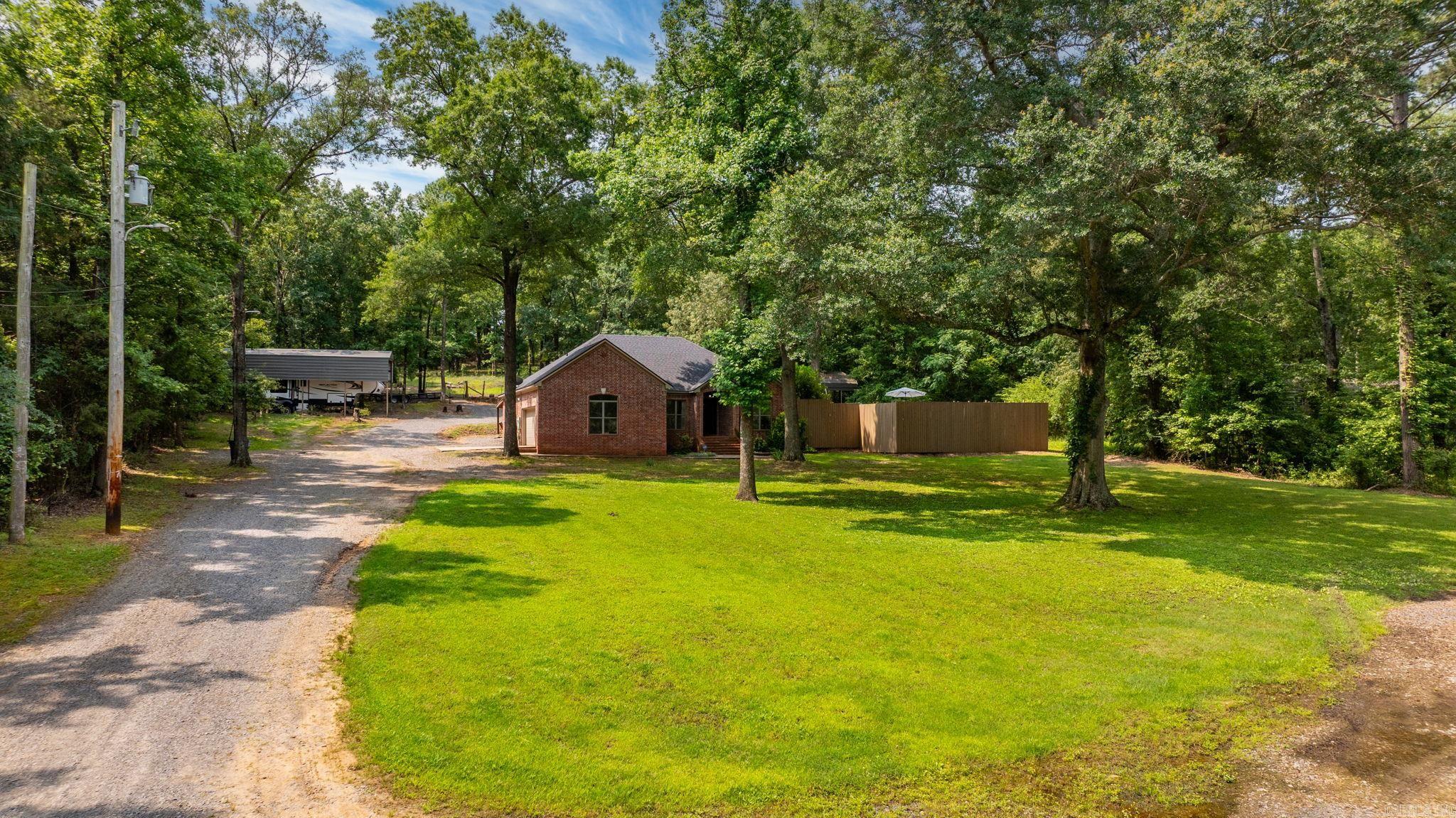 140 E Cadron  Greenbrier, AR